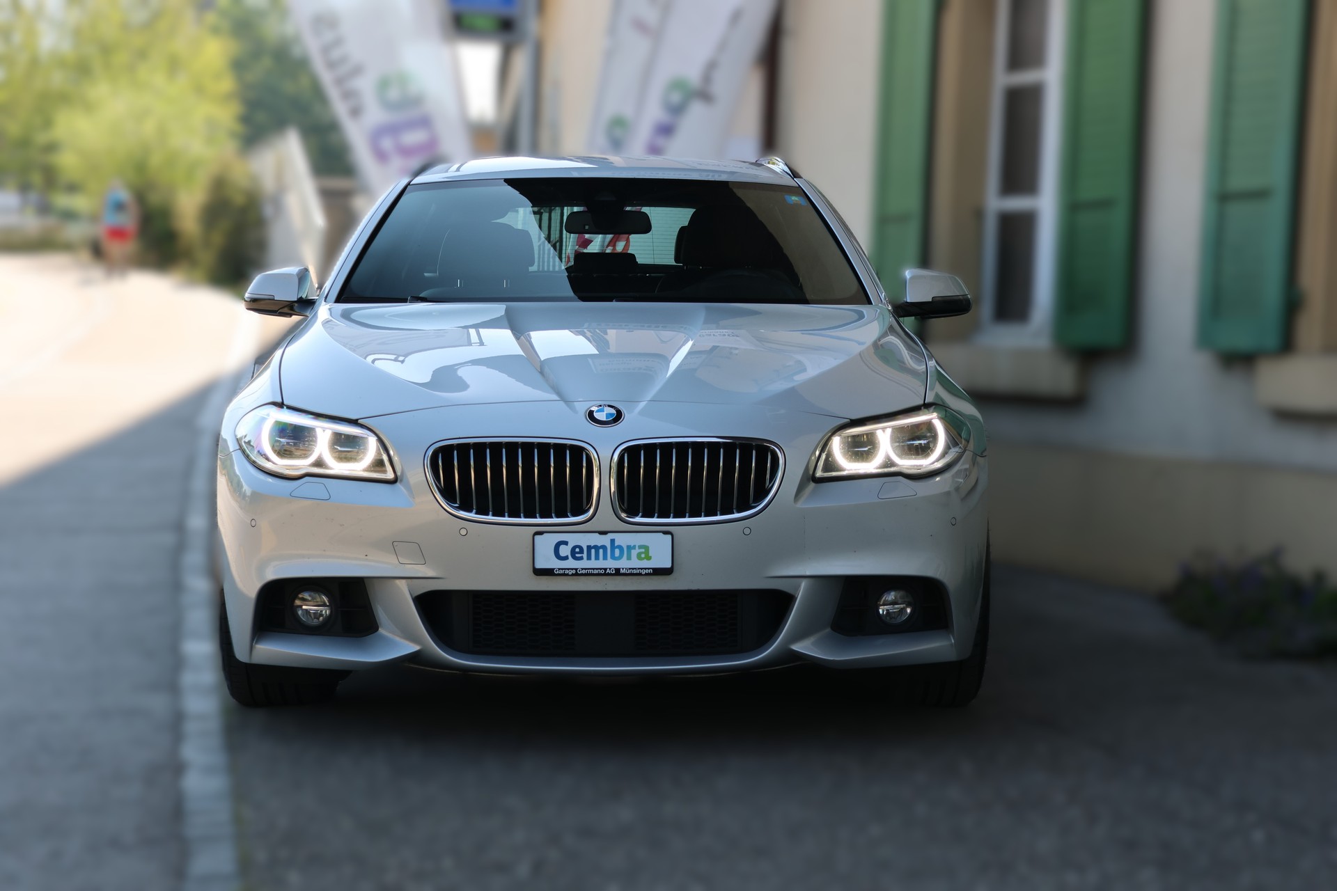 BMW 528i Touring xDrive M-Sport Modern Line Steptronic-image-1
