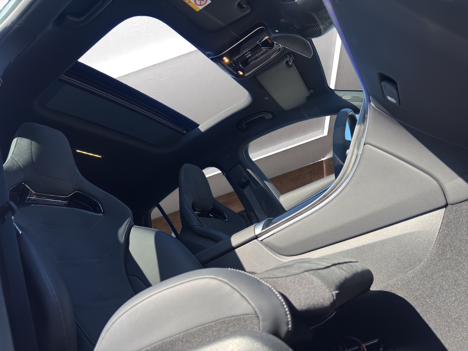 MERCEDES-BENZ GLC Coupé 63 S e AMG Executive Edition 4Matic 9G-Tronic-image-14