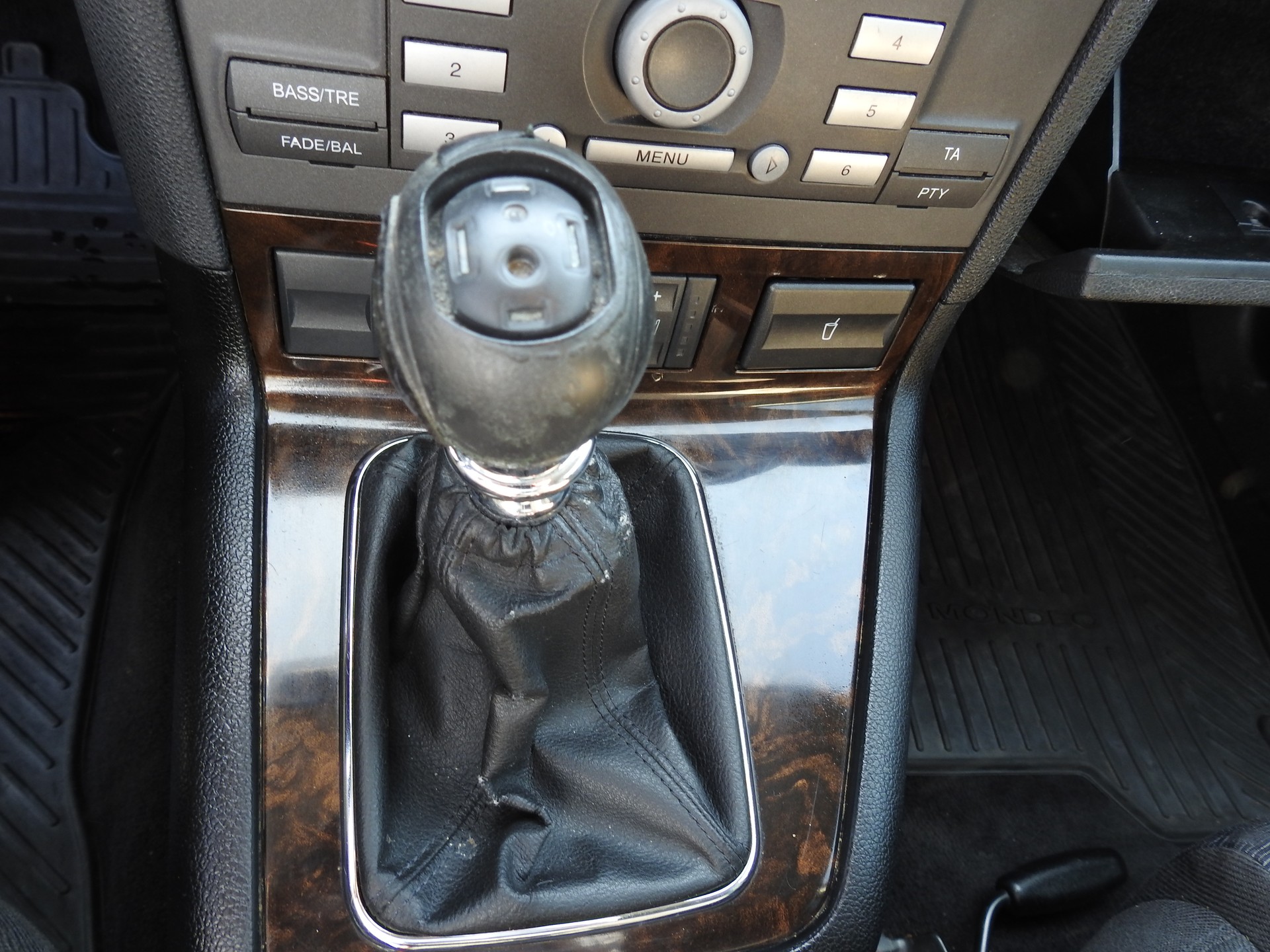 FORD Mondeo 2.0 Trend-image-21