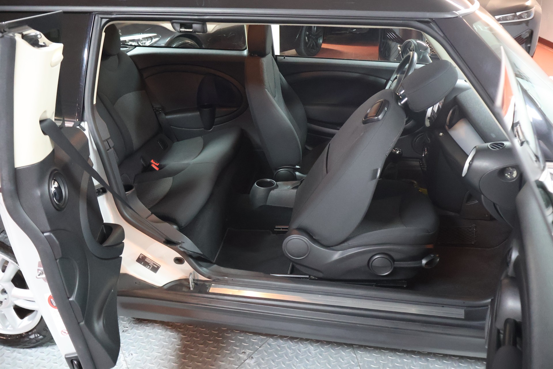 MINI Clubman One-image-12
