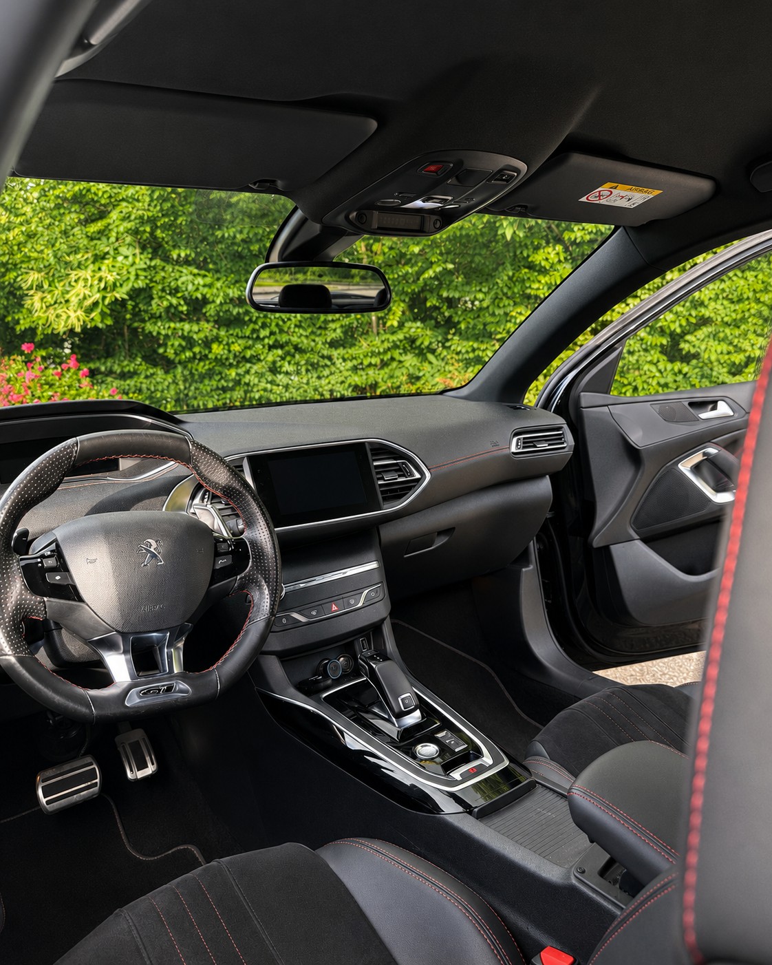 PEUGEOT 1.5 BlueHDi GT Pack-image-3