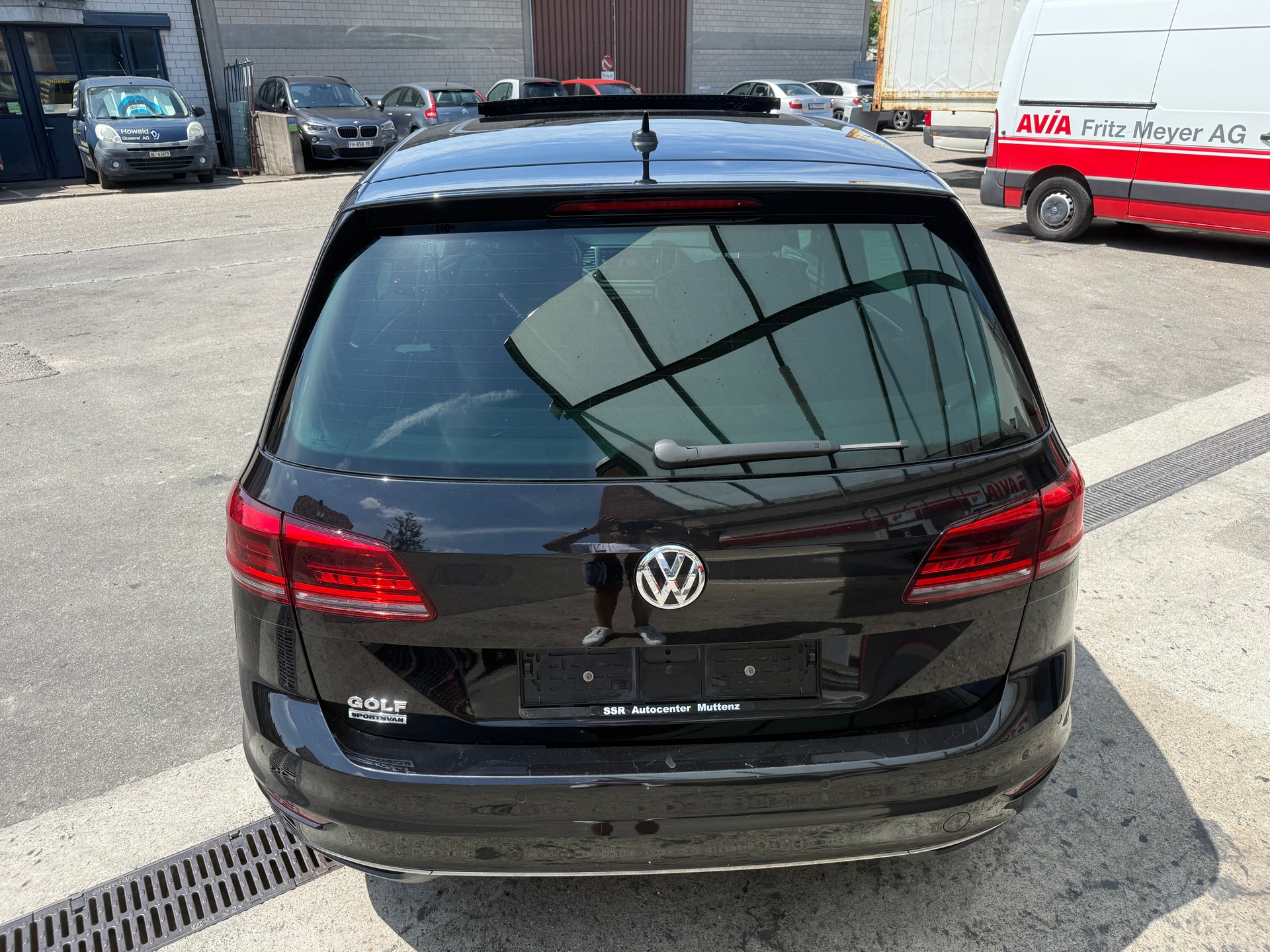 VW Golf Sportsvan 1.0 TSI Comfortline-image-5