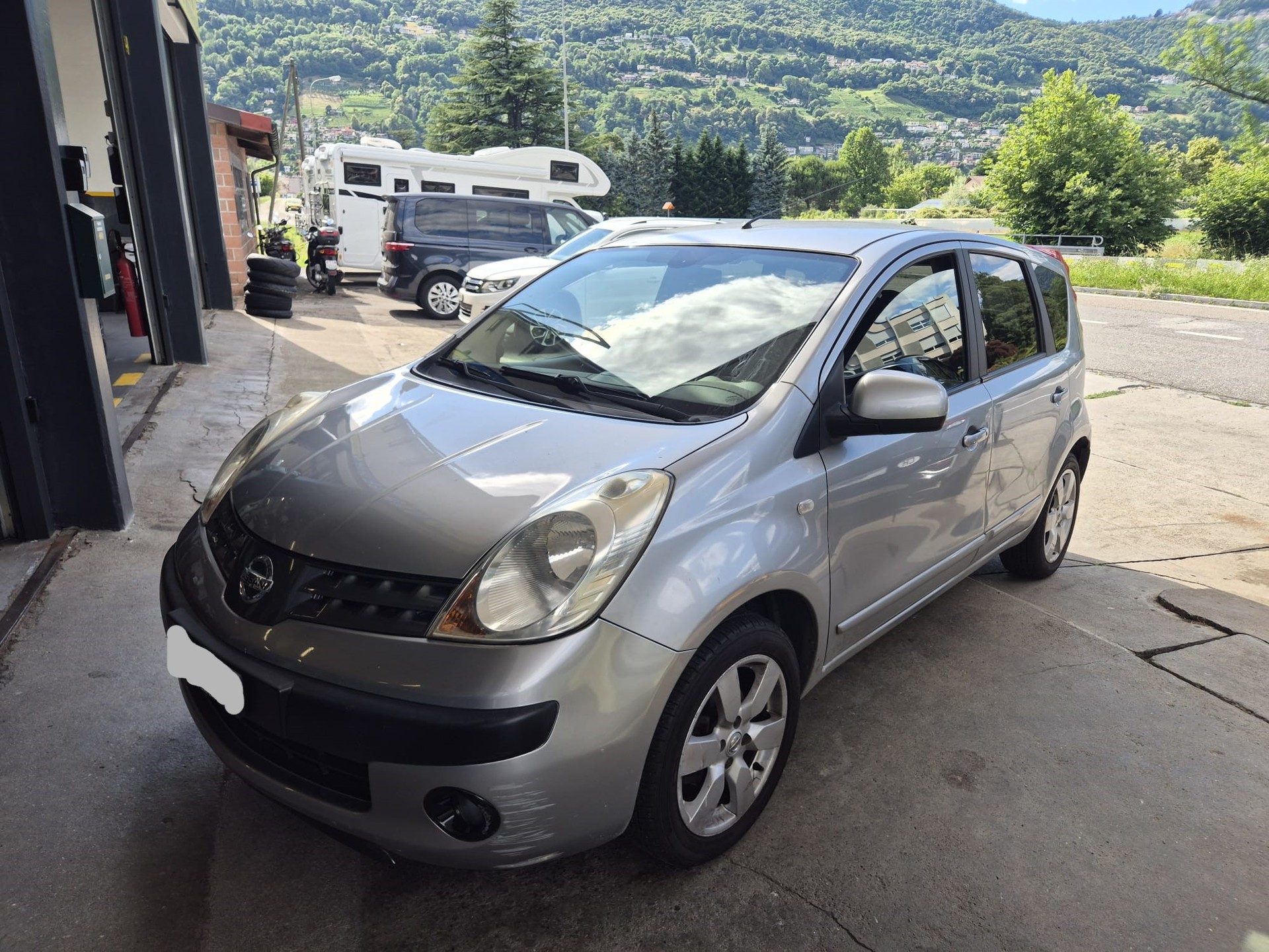NISSAN Note 1.6 tekna-image-1