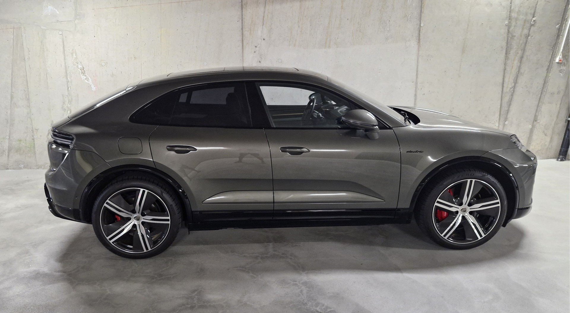 PORSCHE Turbo-image-3