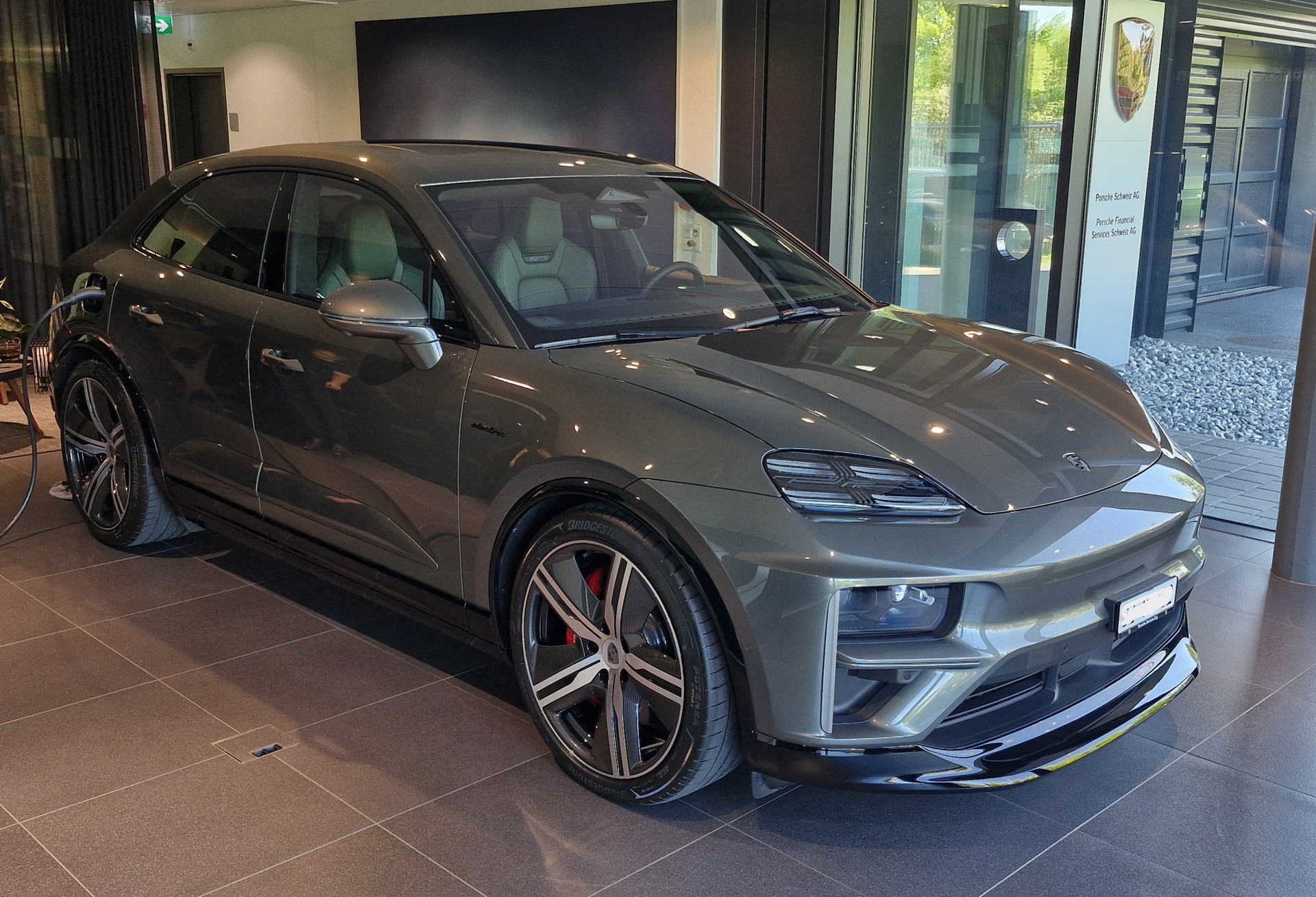 PORSCHE Turbo-image-0
