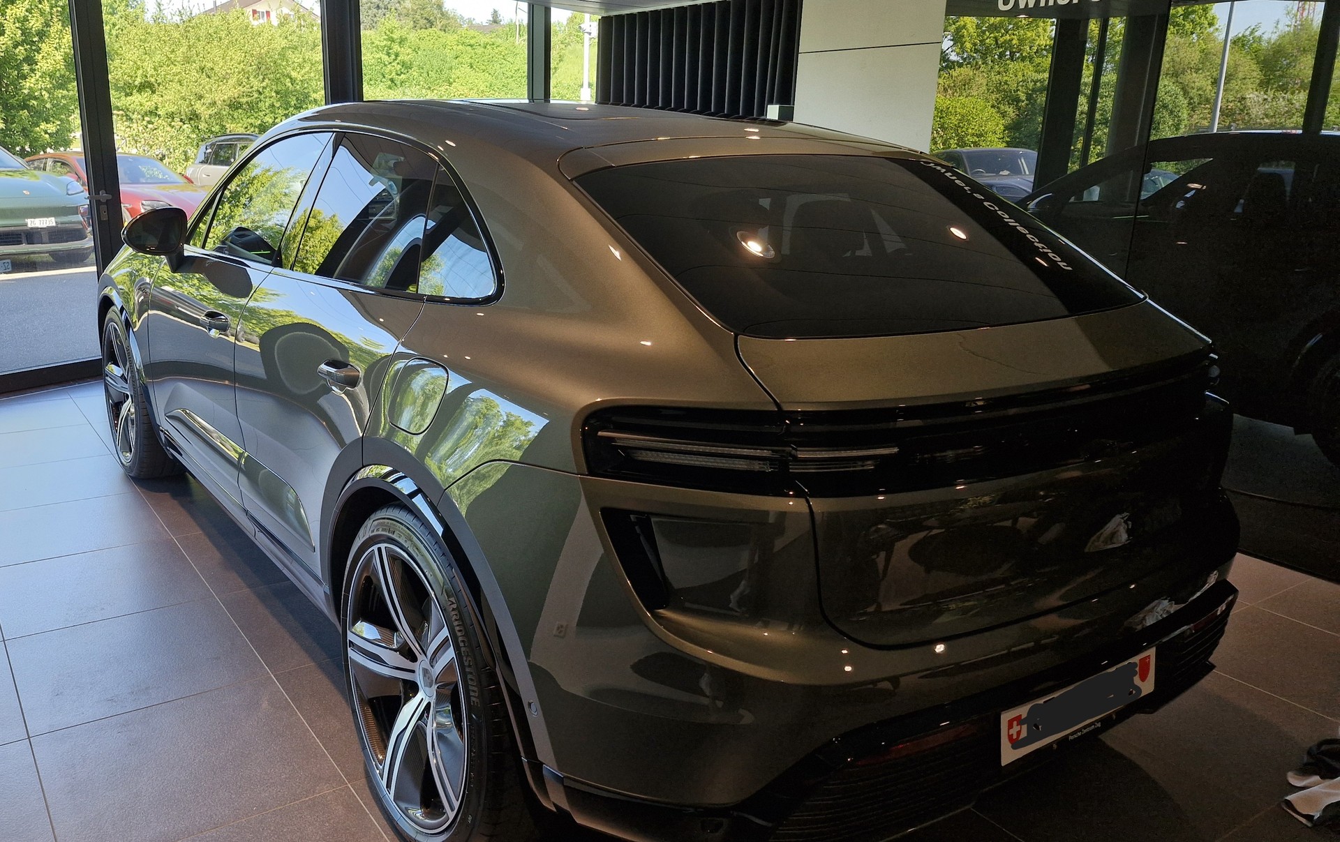 PORSCHE Turbo-image-1