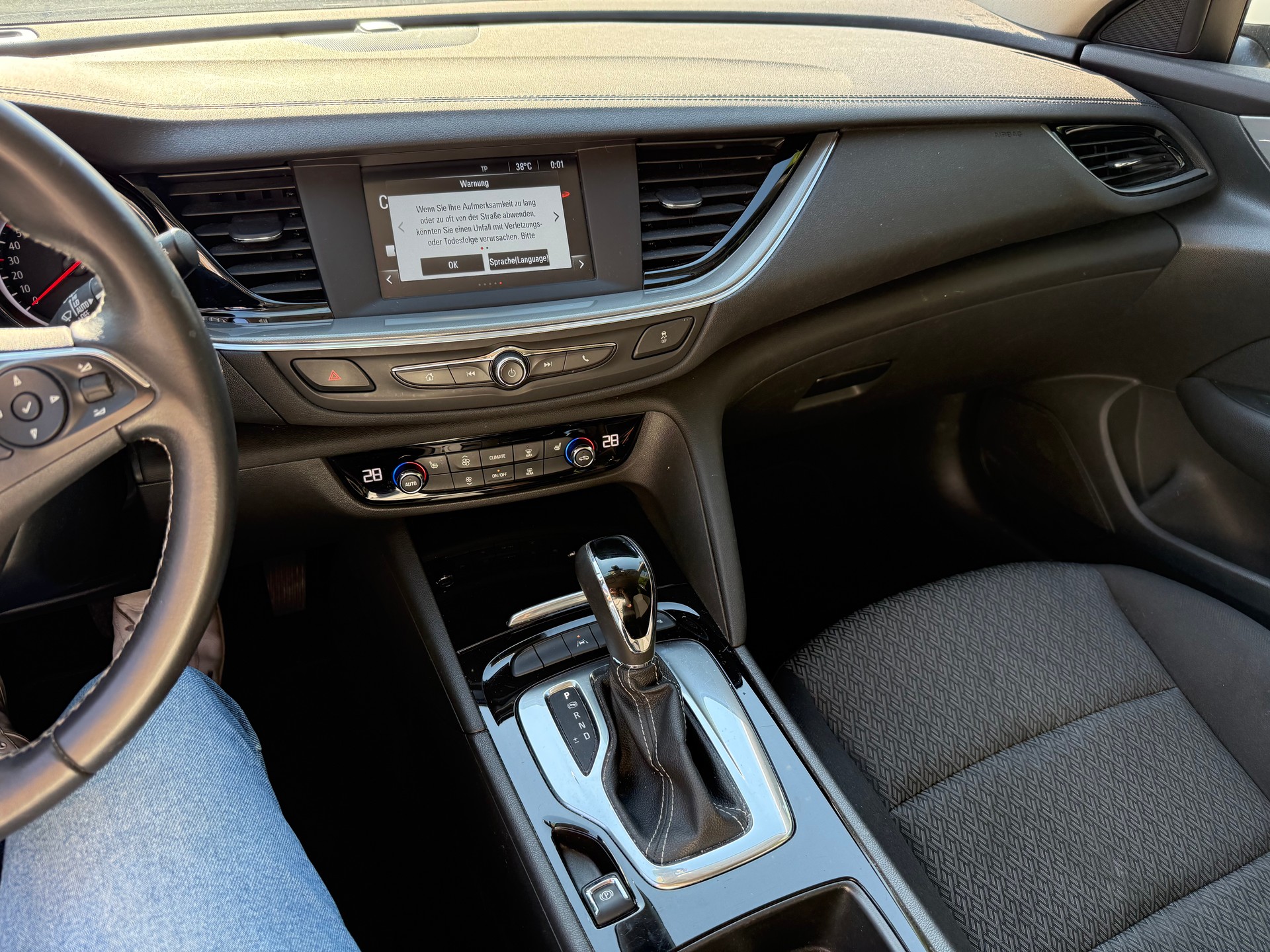 OPEL Insignia 1.6 CDTI Sports Tourer Excellence Automatic-image-8