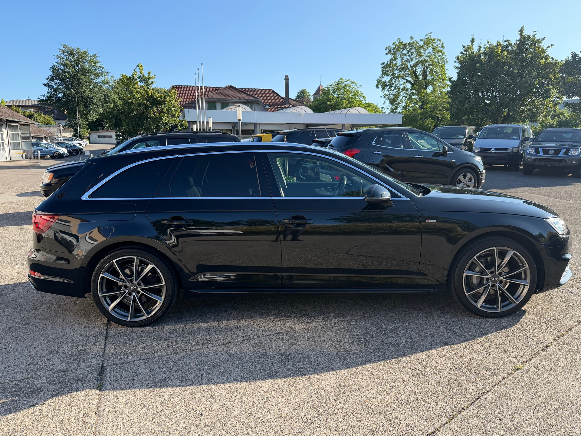 AUDI A4 Avant 2.0 TDI Sport quattro S-tronic-image-5
