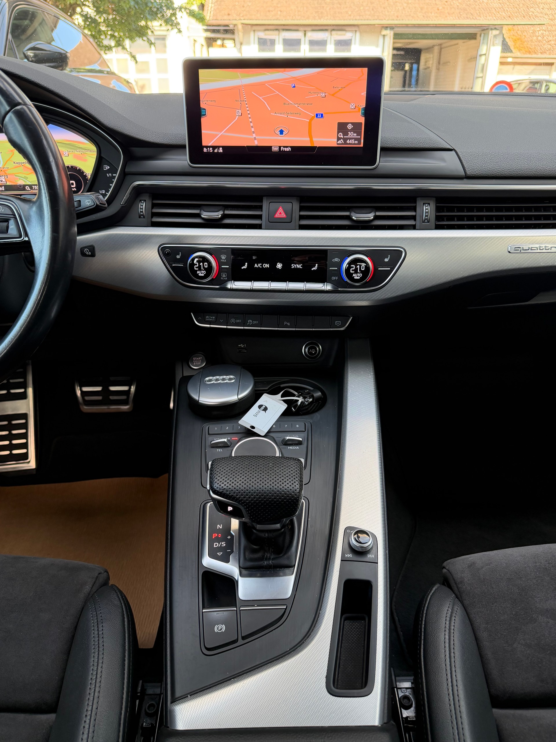 AUDI A4 Avant 2.0 TDI Sport quattro S-tronic-image-11
