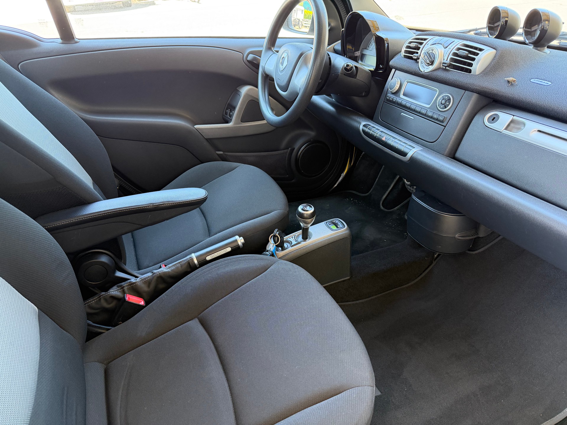 SMART fortwo swiss edition mhd softouch-image-8