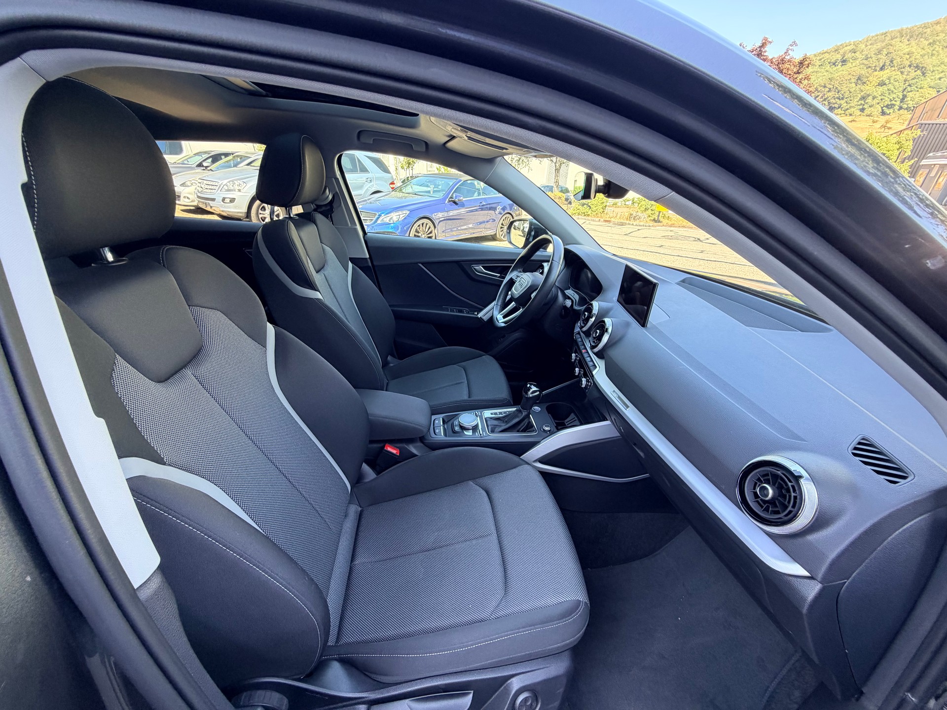 AUDI Q2 35 TFSI S line S-tronic-image-6