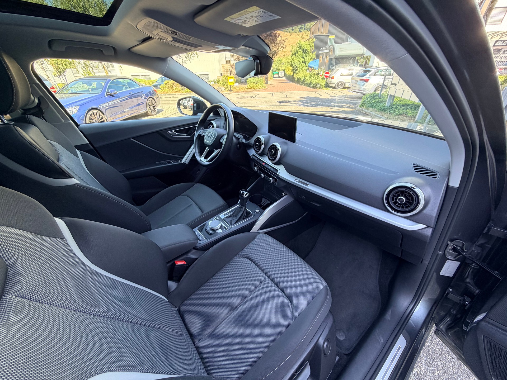 AUDI Q2 35 TFSI S line S-tronic-image-7