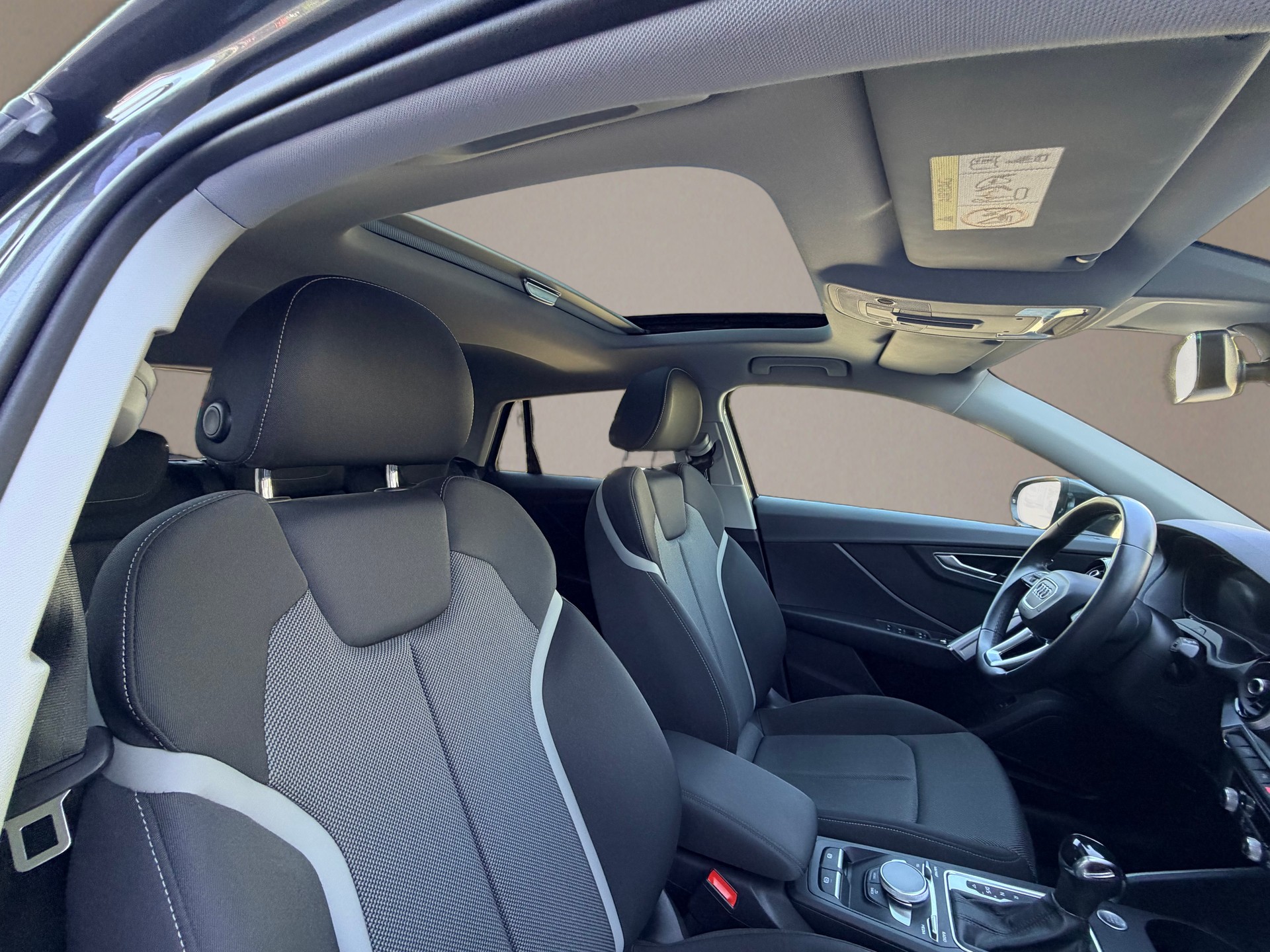 AUDI Q2 35 TFSI S line S-tronic-image-8