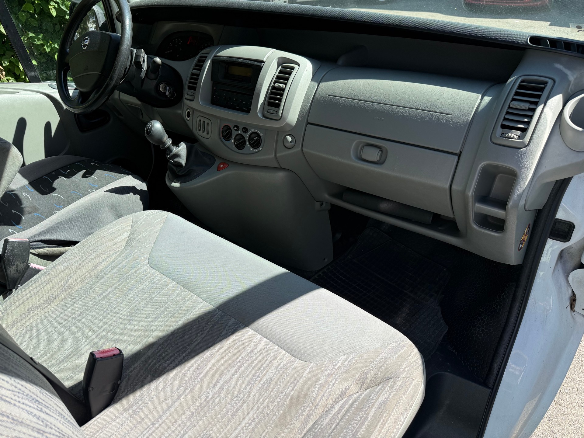 NISSAN Primastar 2.0dCi 90 Comfort 2.7t-image-8