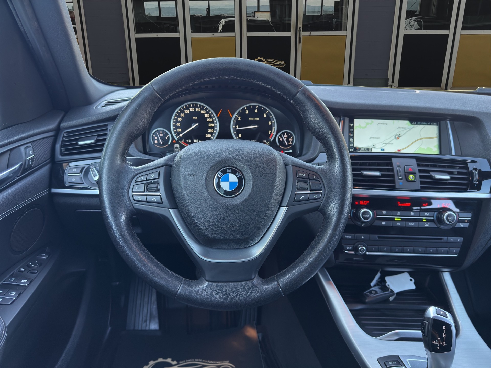 BMW X3 xDrive 28i xLine Steptronic-image-11