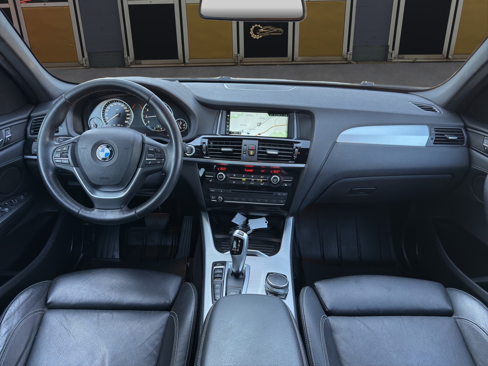 BMW X3 xDrive 28i xLine Steptronic-image-10