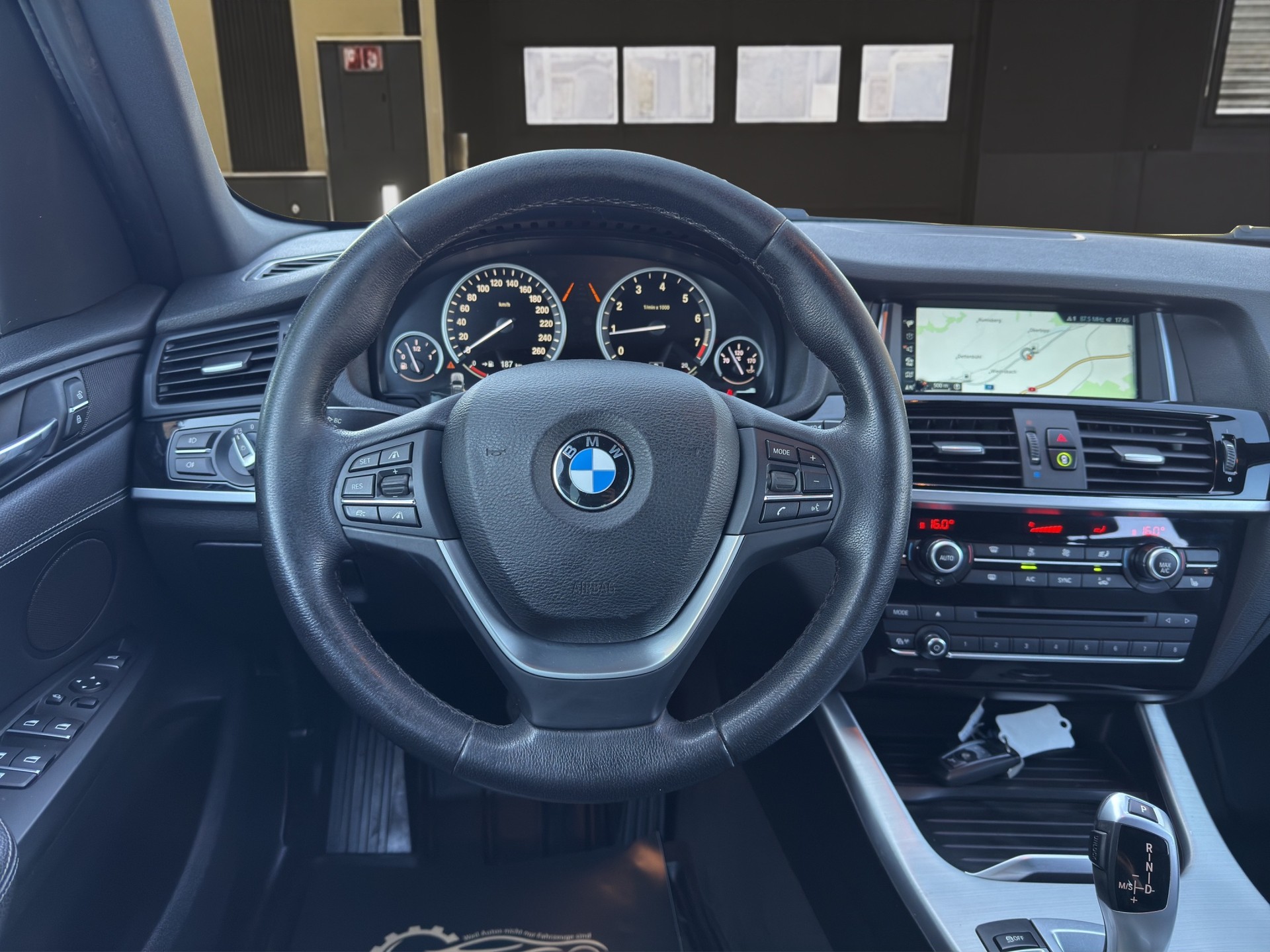 BMW X3 xDrive 28i xLine Steptronic-image-11