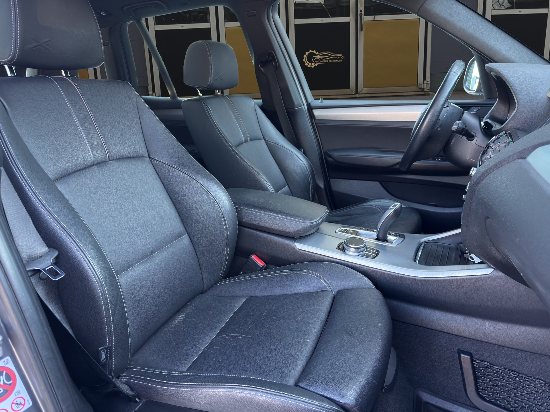 BMW X3 xDrive 28i xLine Steptronic-image-9