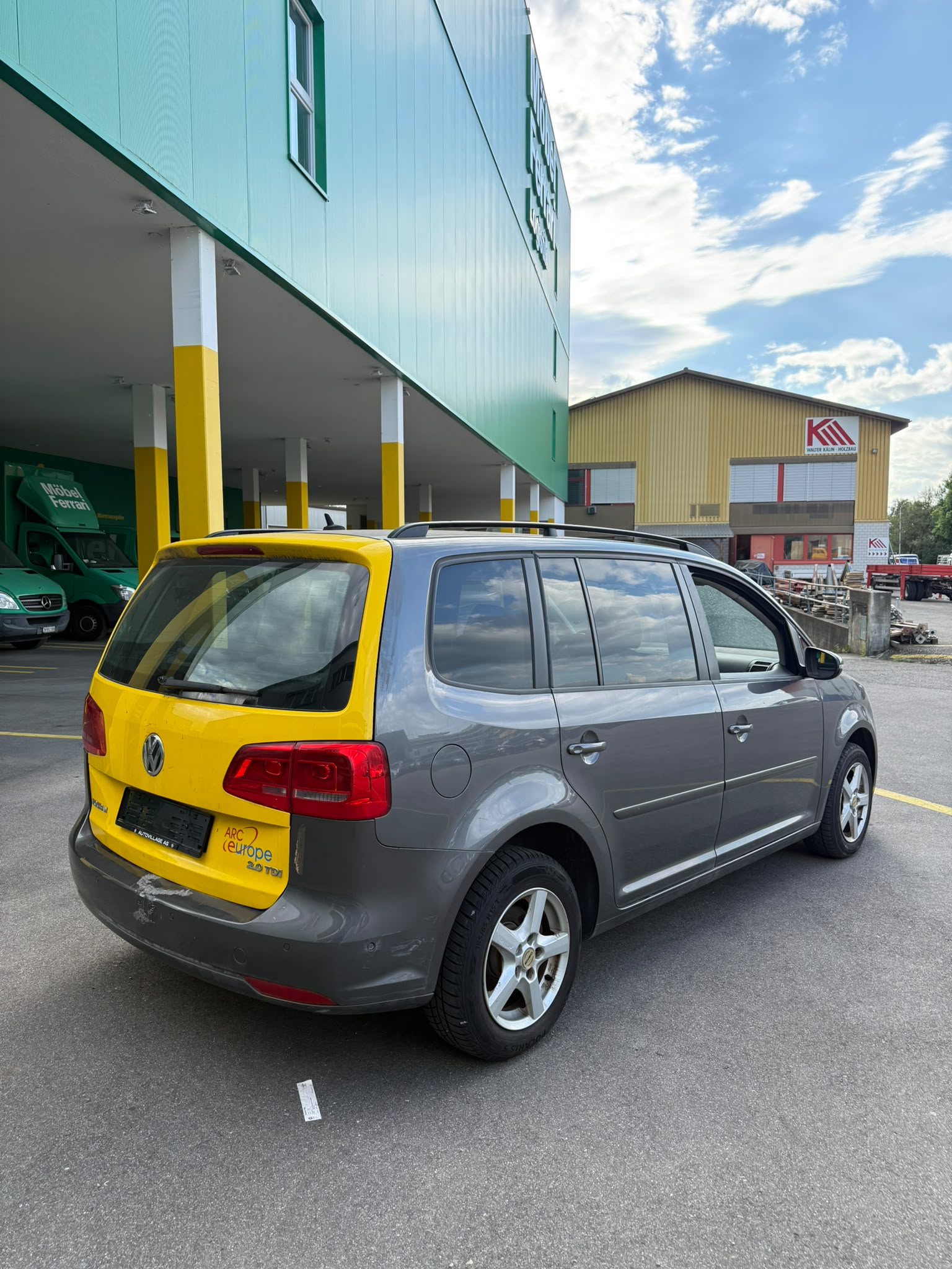 VW Touran 1.4 TSI Trendline DSG-image-5