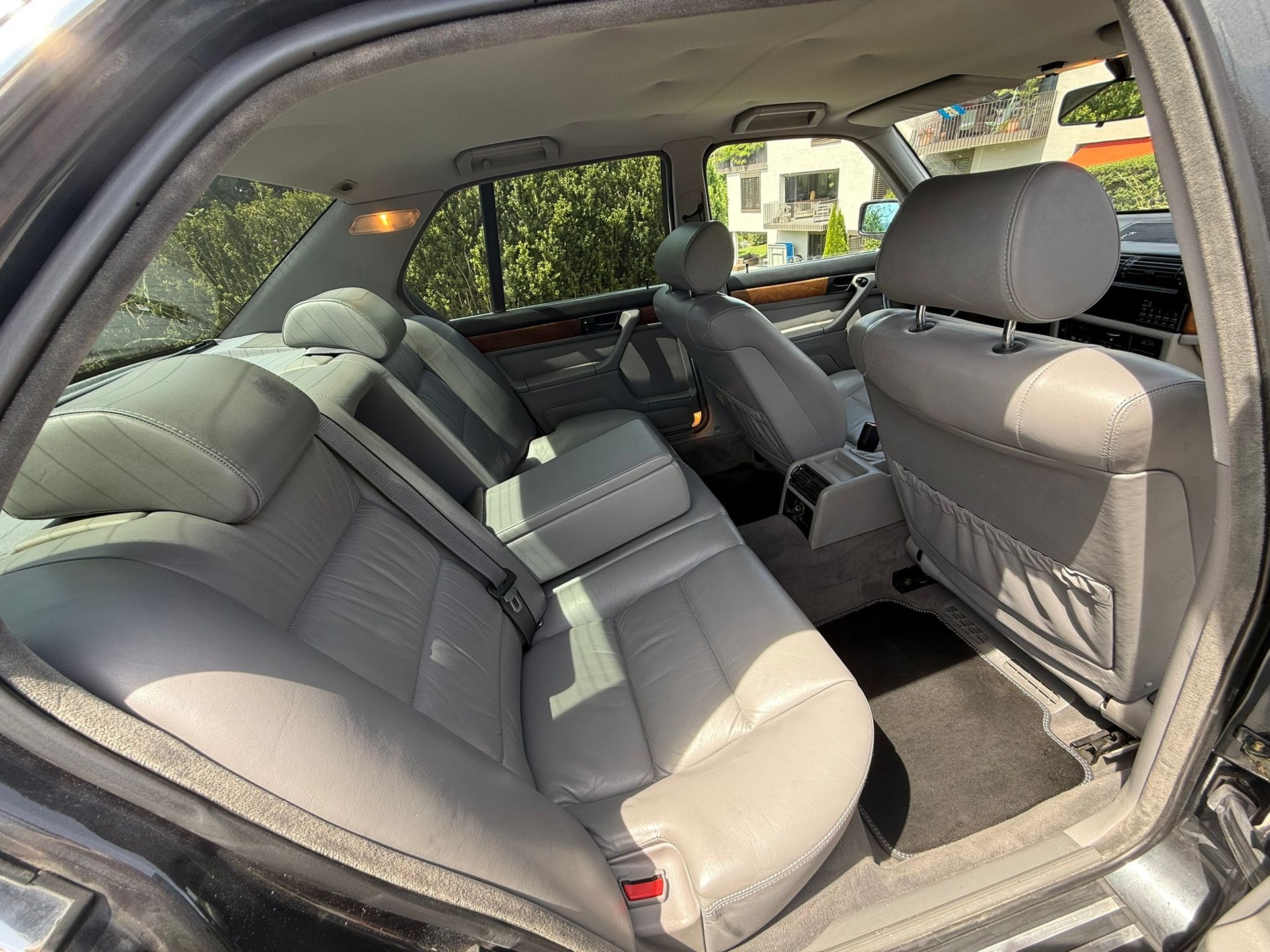 BMW 735i ABS-image-11