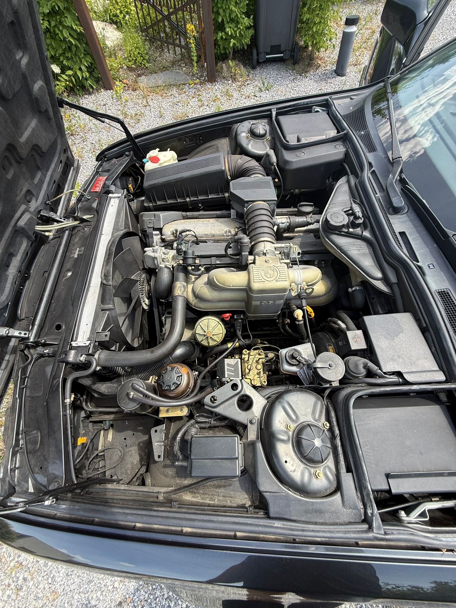 BMW 735i ABS-image-4
