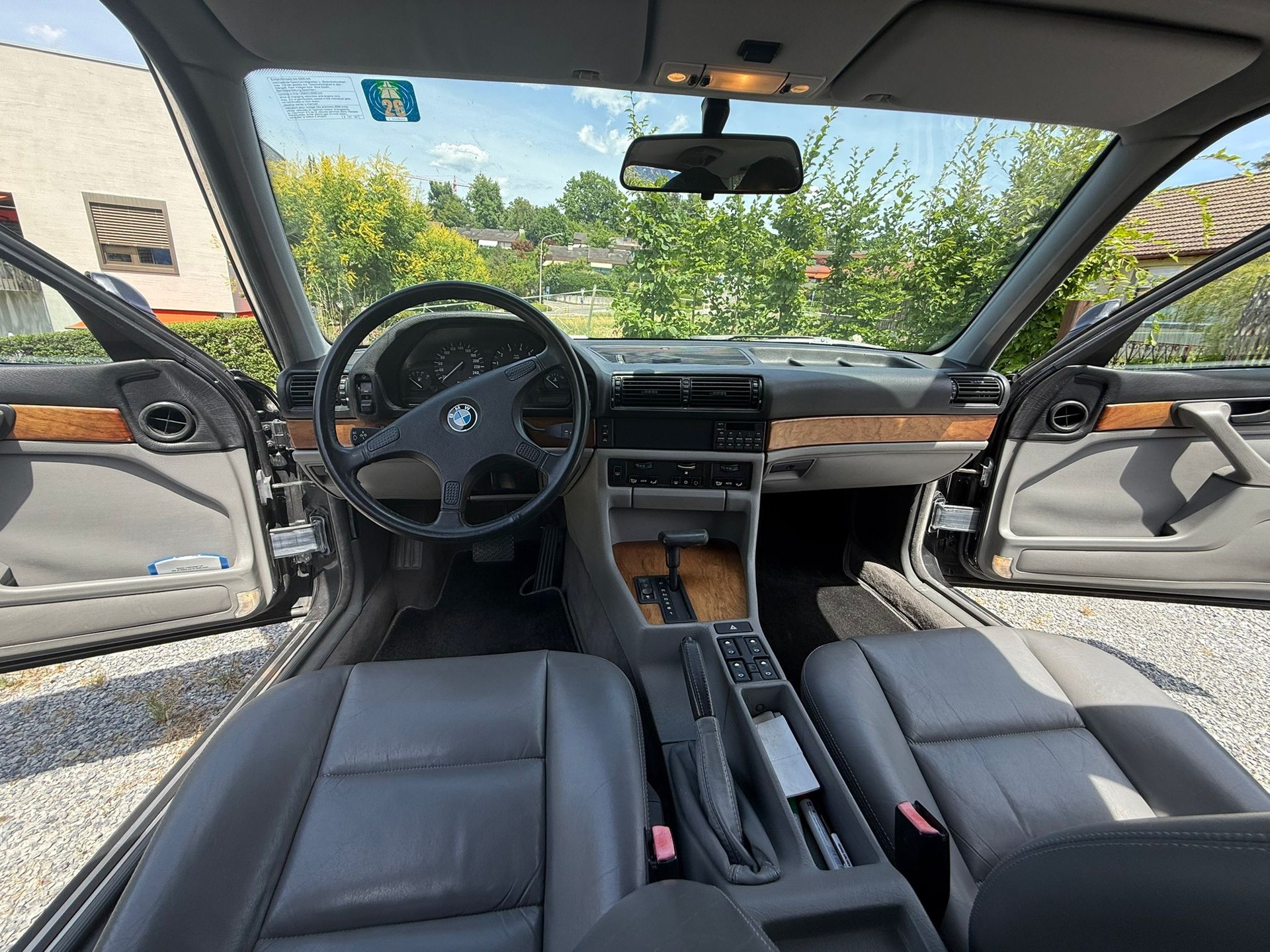 BMW 735i ABS-image-10