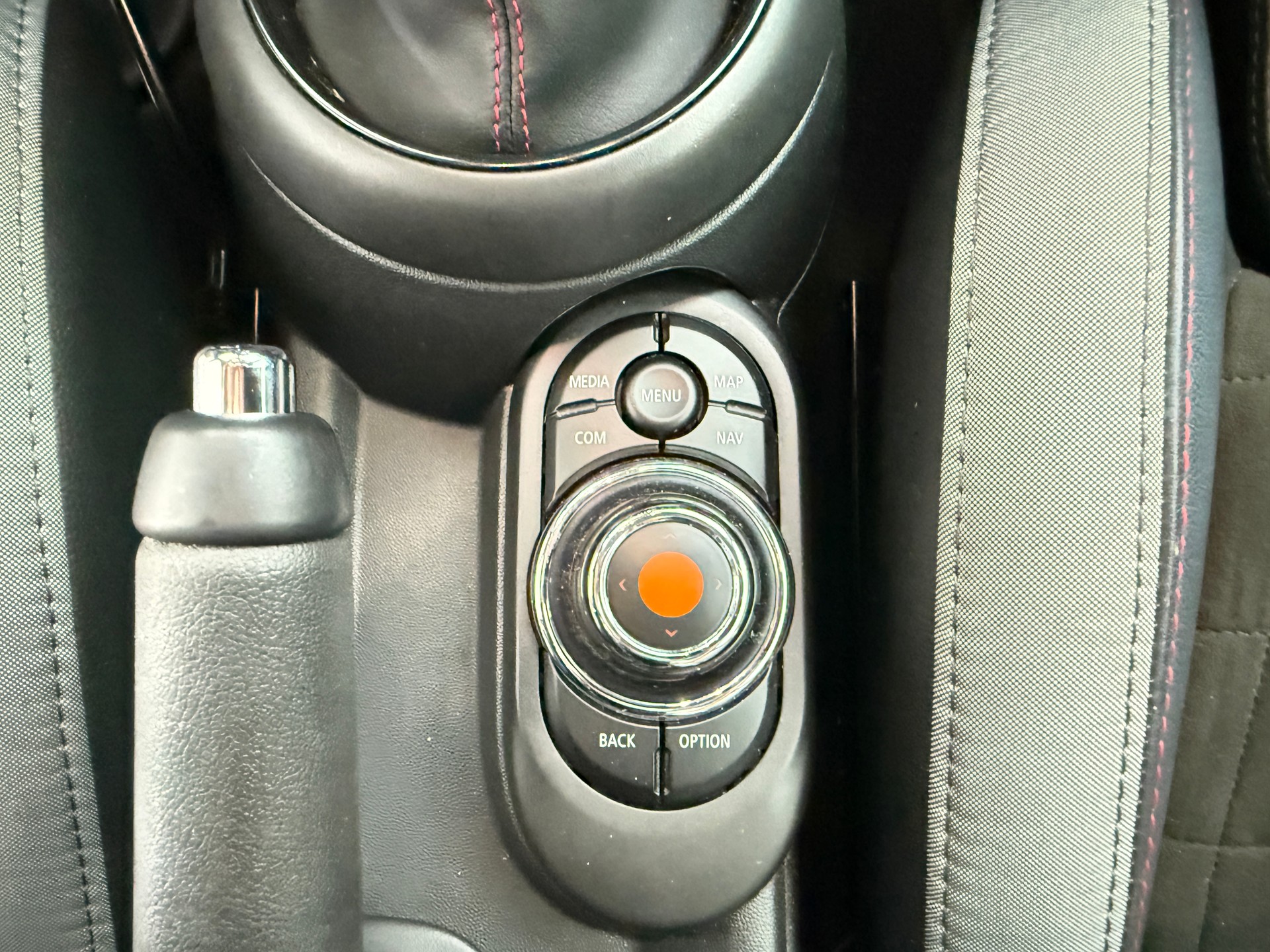 MINI Cooper John Cooper Works Steptronic-image-14