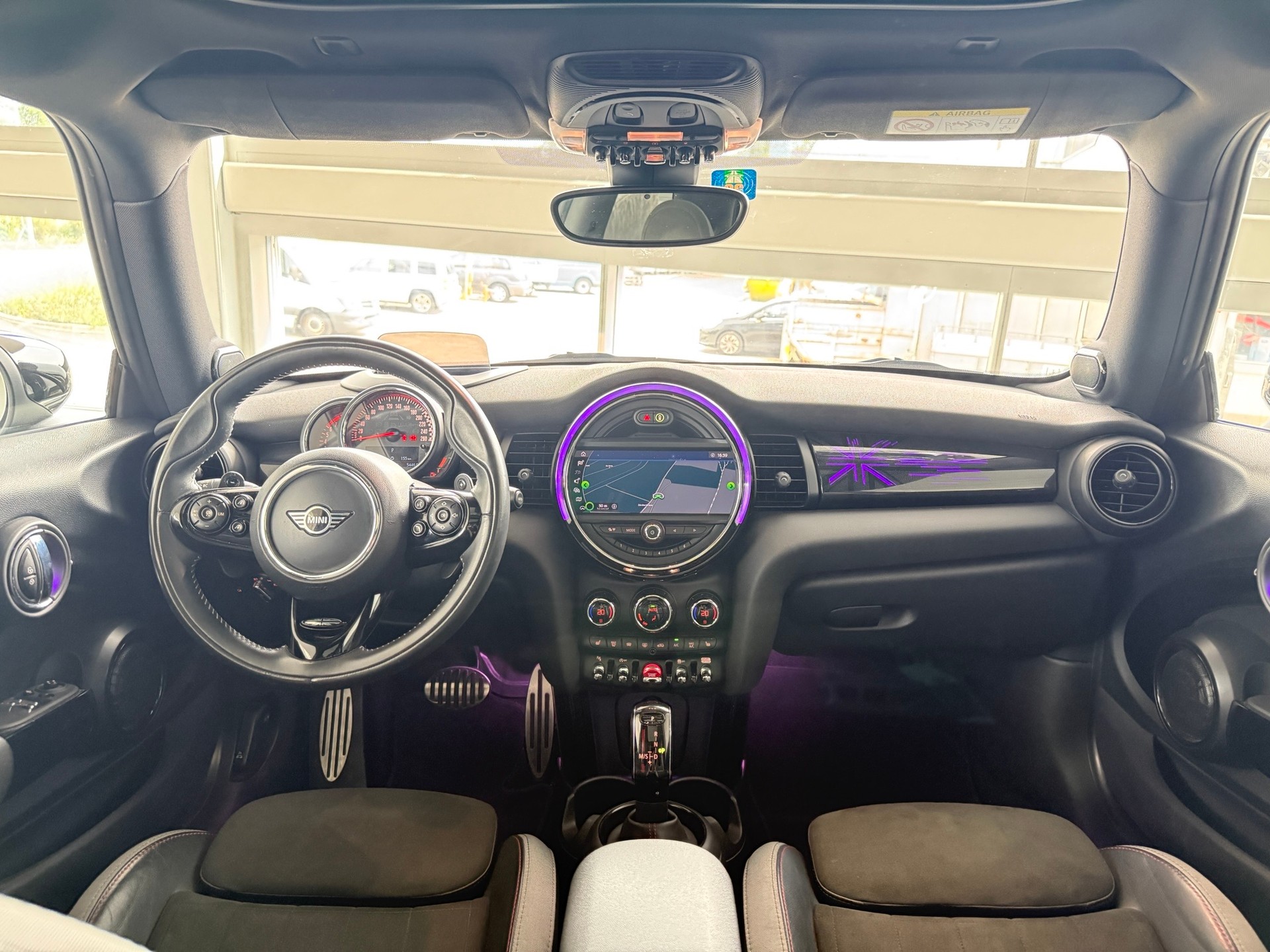 MINI Cooper John Cooper Works Steptronic-image-12