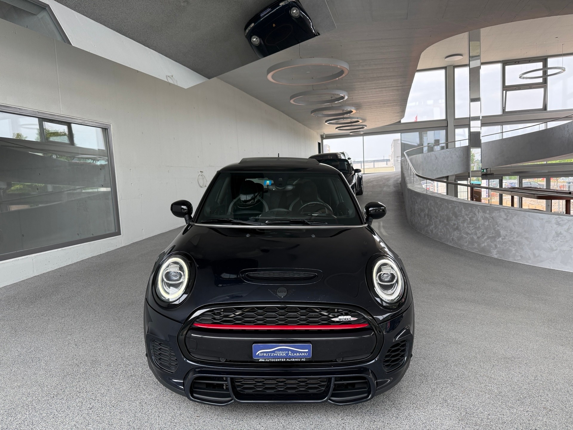 MINI Cooper John Cooper Works Steptronic-image-1