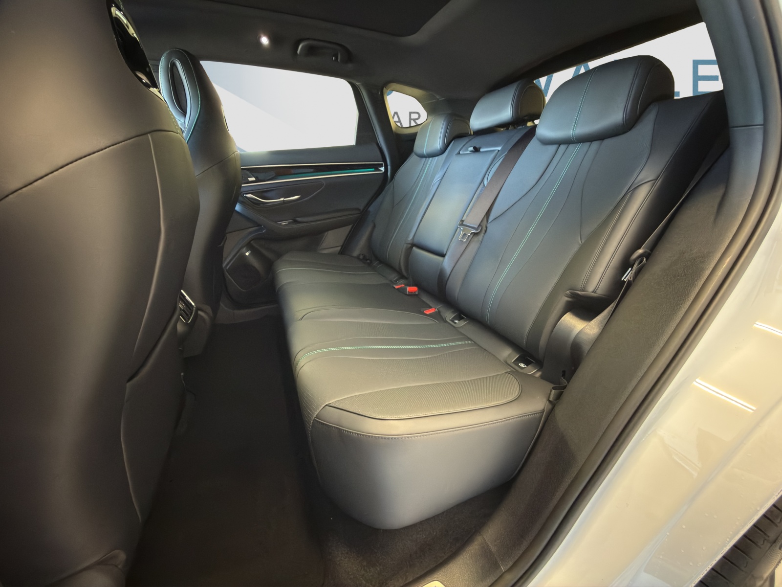 BYD Seal U DM-i Design AWD-image-7