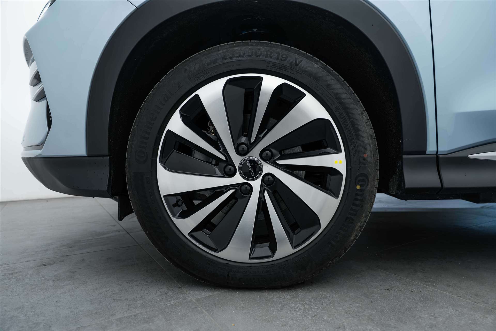 BYD BYD Seal U DM-i Design AWD 324 PS Automat-image-5