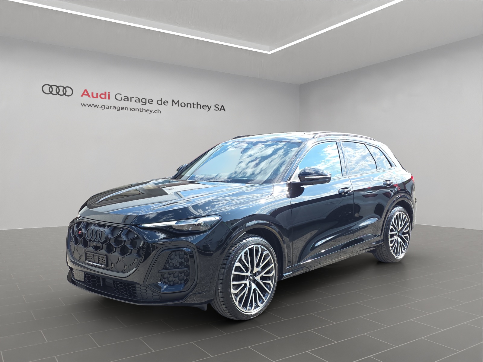 AUDI SQ5 TFSI quattro S-tronic-image-0