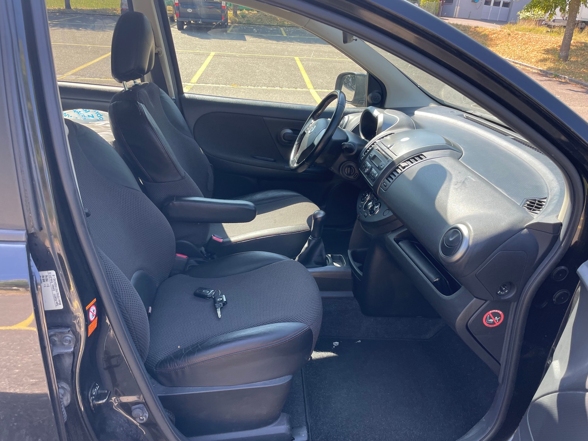 NISSAN Note 1.6 tekna-image-11
