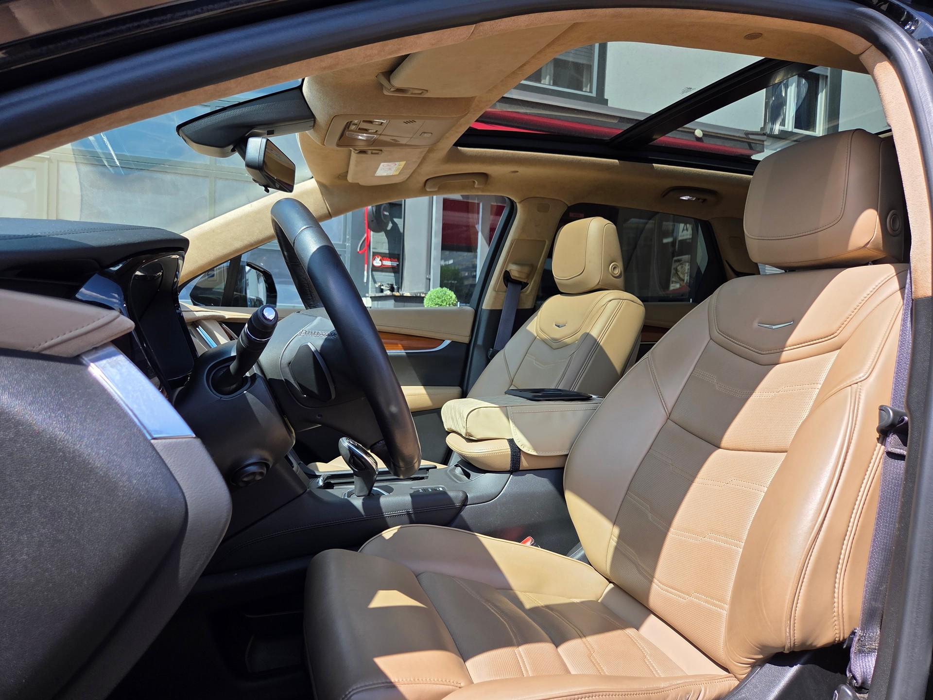 CADILLAC XT5 Crossover 3.6 Luxury Automatic-image-14