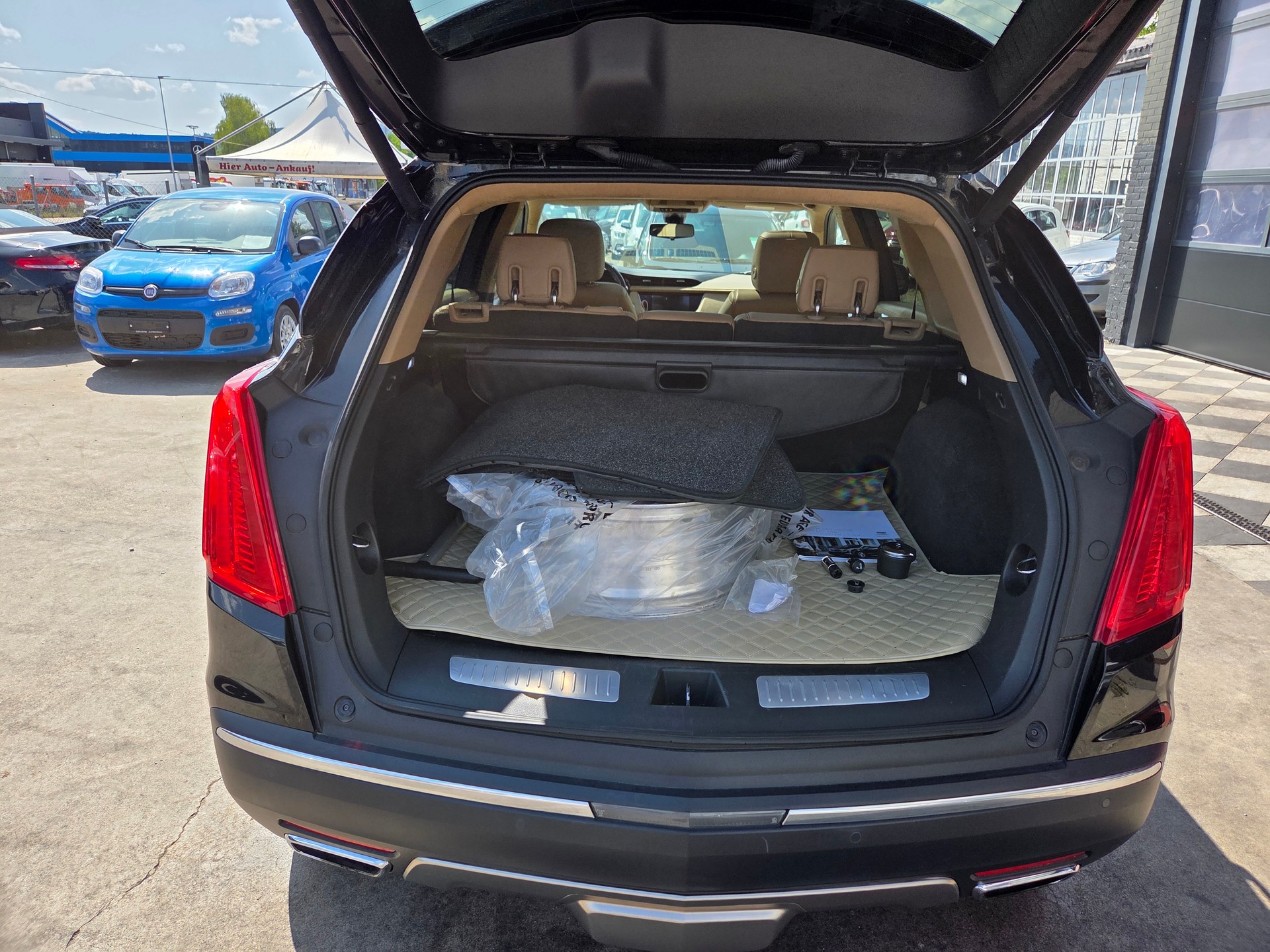 CADILLAC XT5 Crossover 3.6 Luxury Automatic-image-7