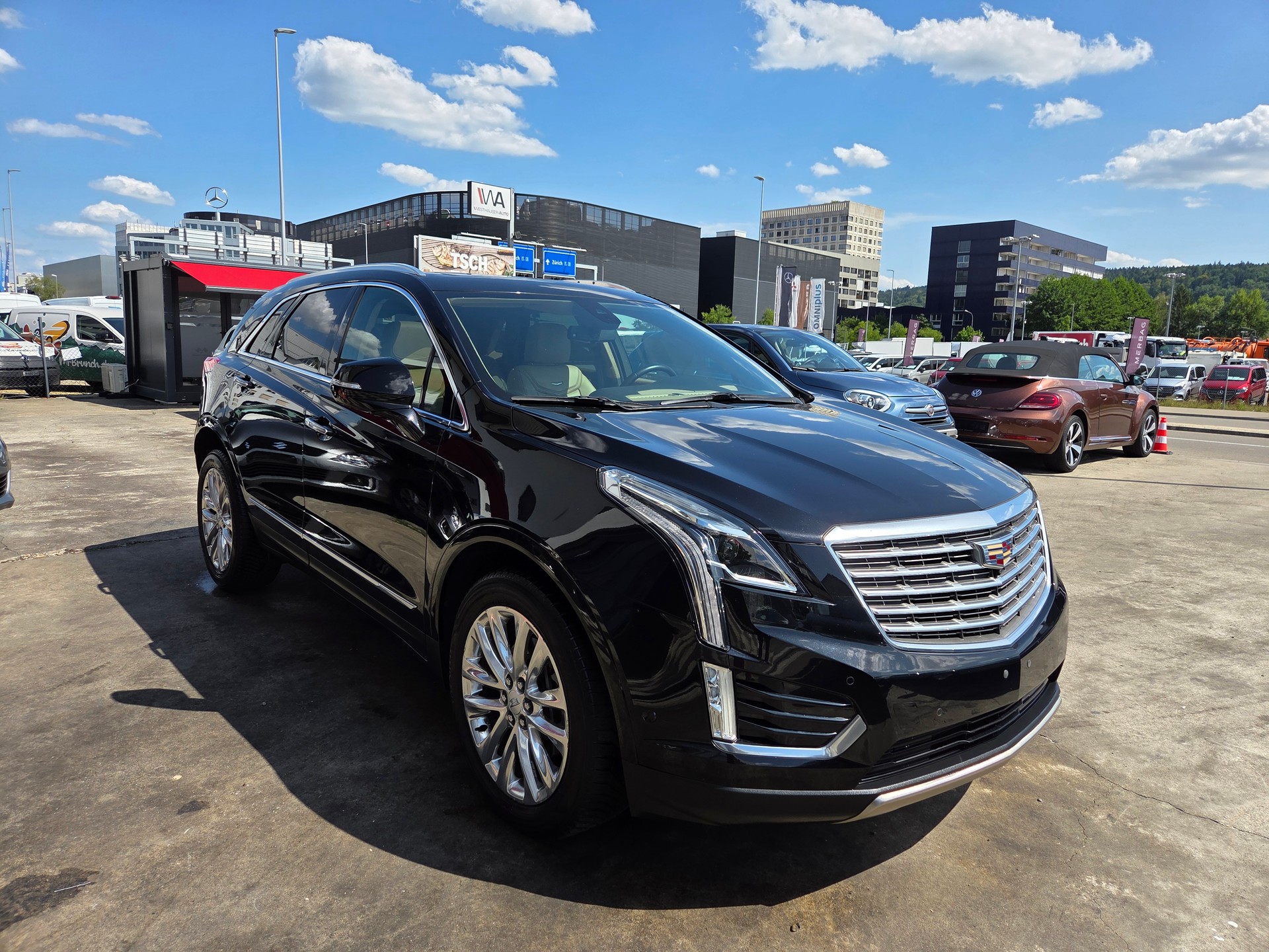 CADILLAC XT5 Crossover 3.6 Luxury Automatic-image-10