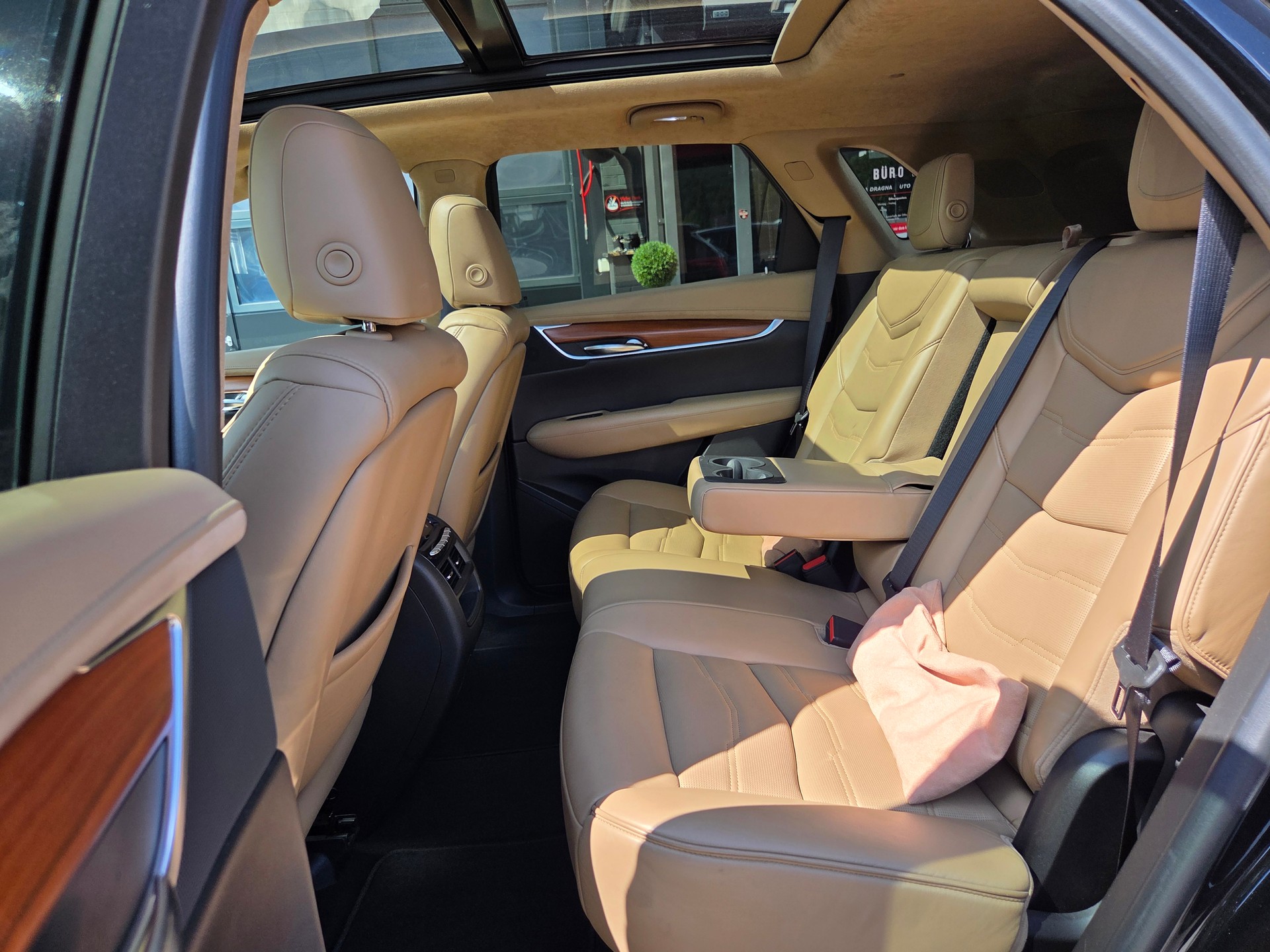 CADILLAC XT5 Crossover 3.6 Luxury Automatic-image-18