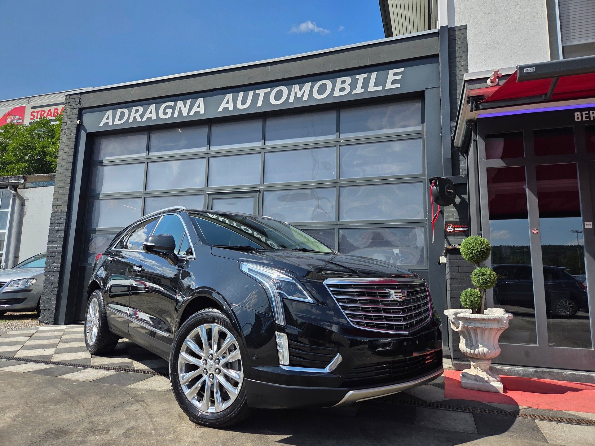 CADILLAC XT5 Crossover 3.6 Luxury Automatic-image-0