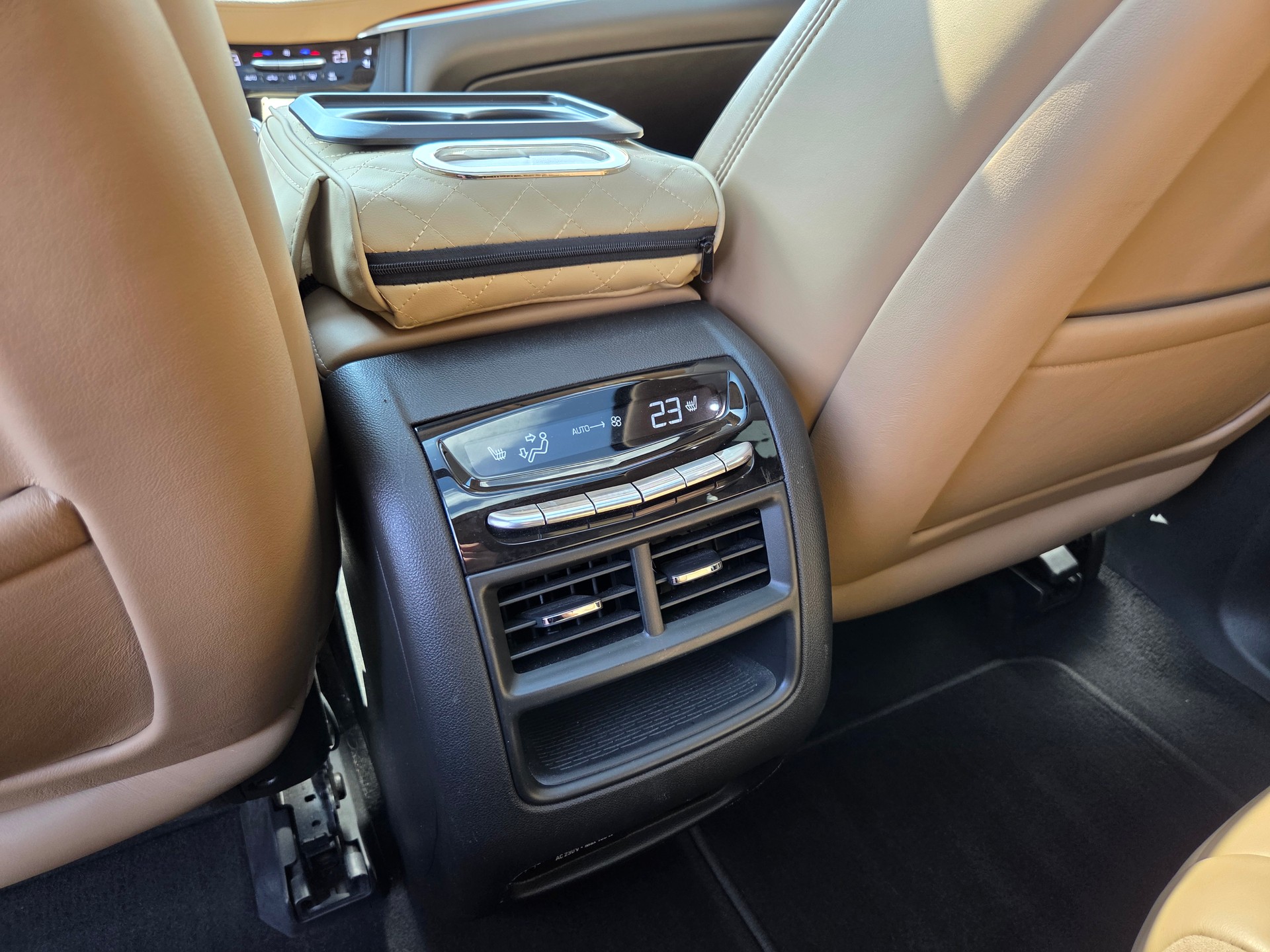 CADILLAC XT5 Crossover 3.6 Luxury Automatic-image-19