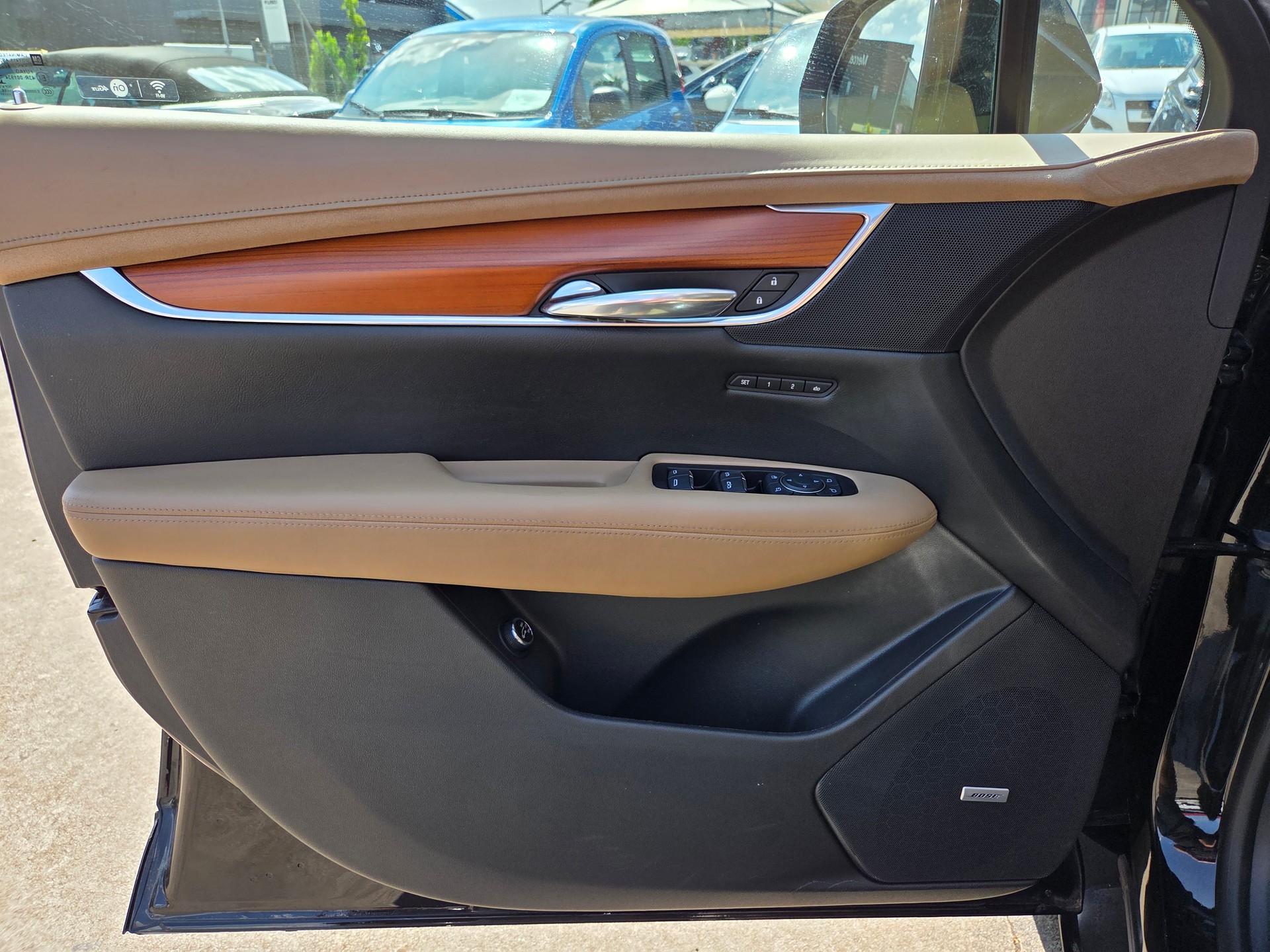 CADILLAC XT5 Crossover 3.6 Luxury Automatic-image-13