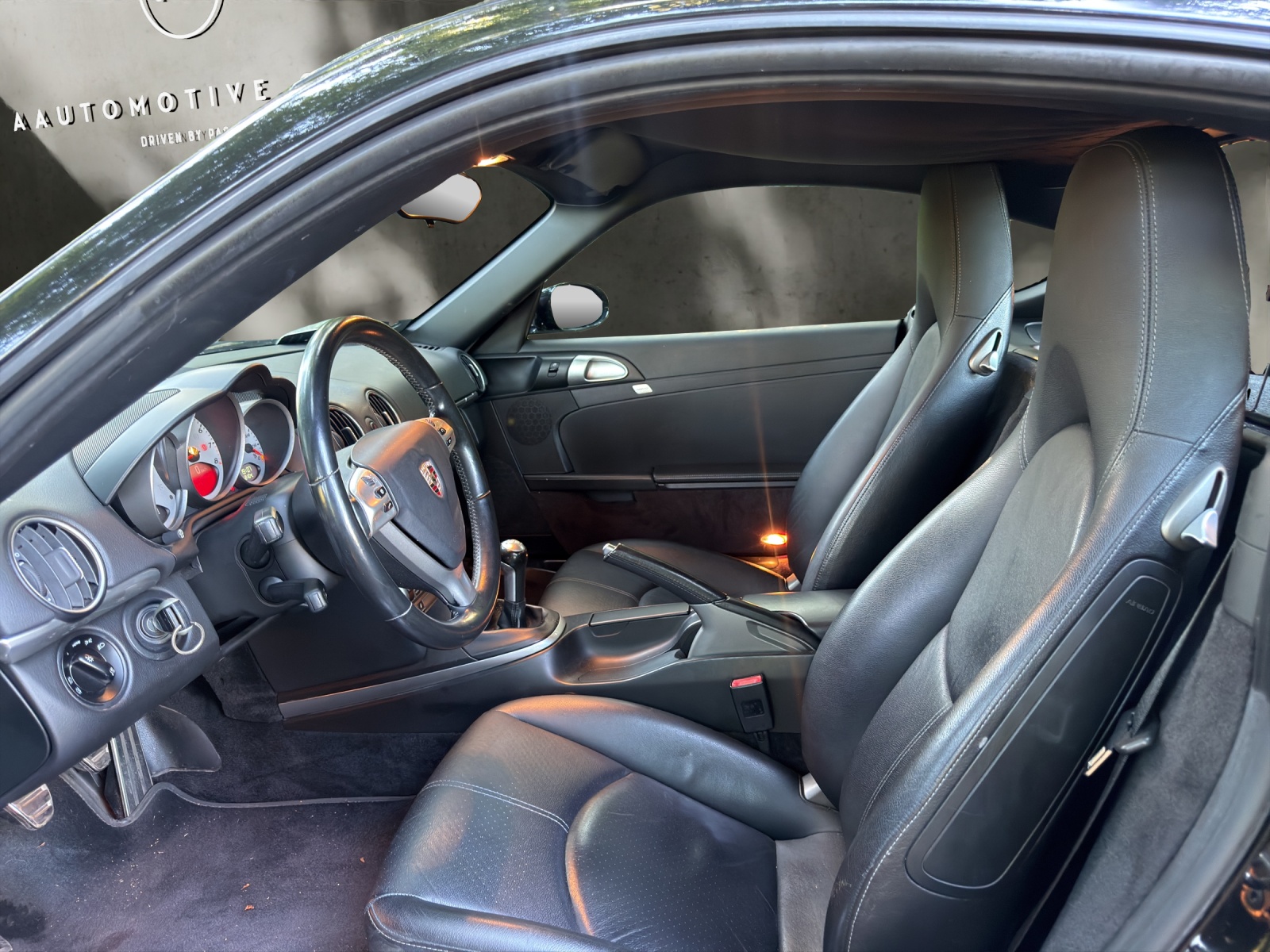 PORSCHE Cayman S-image-8