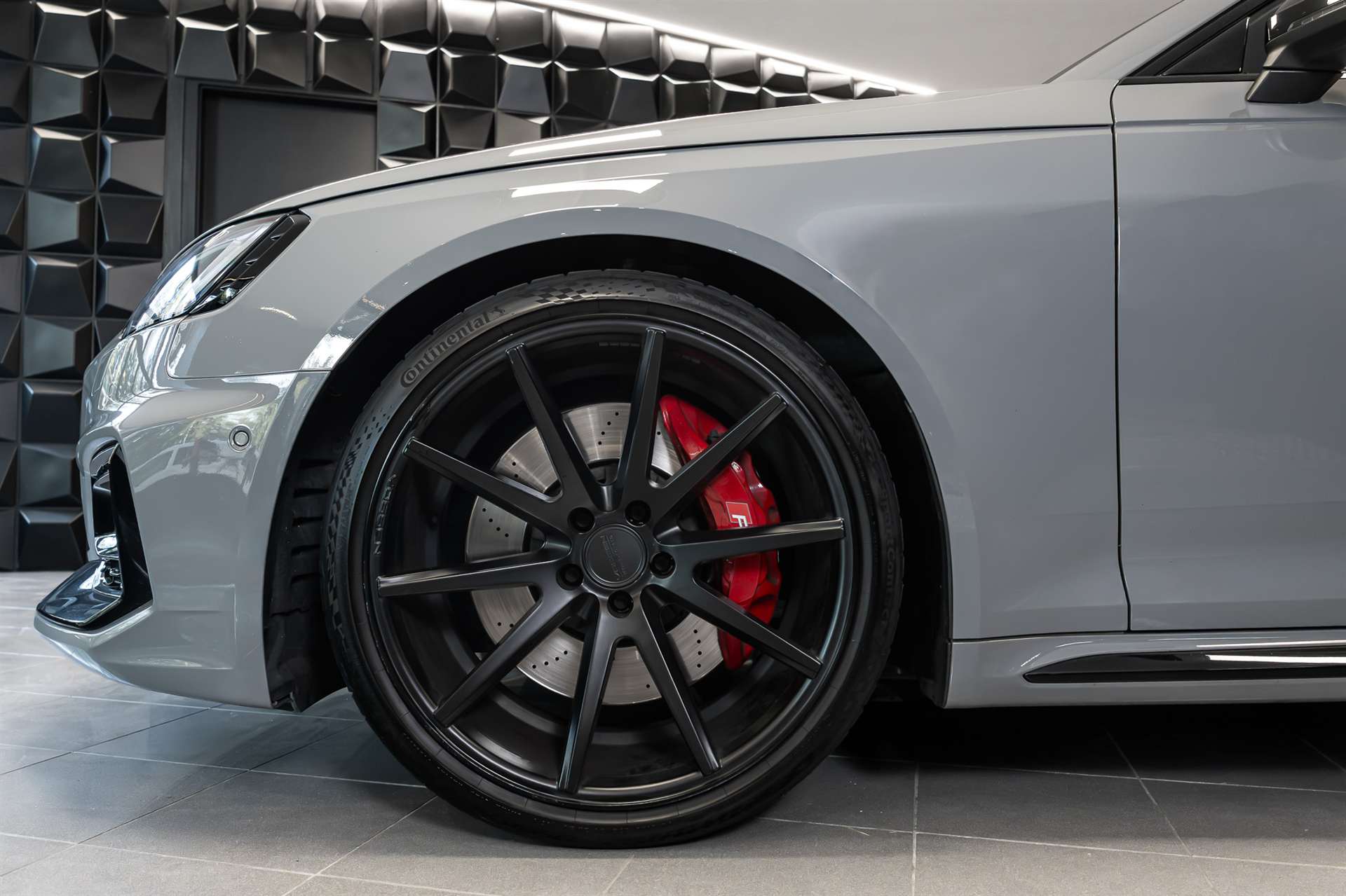 AUDI RS4 Avant 2.9 TFSI quattro tiptronic-image-30