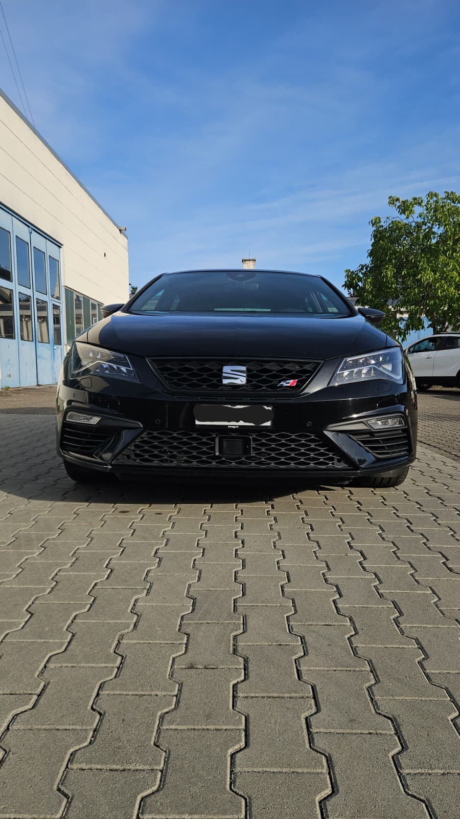 SEAT 2.0 TSI 300 Cupra DSG-image-0