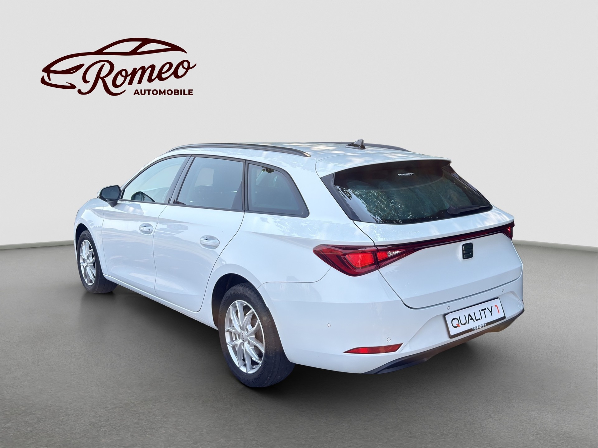SEAT Leon ST 2.0 TDI EVO DSG Style ** Frisch ab MFK und Service ** CH Auto ** 1. Hand **-image-2