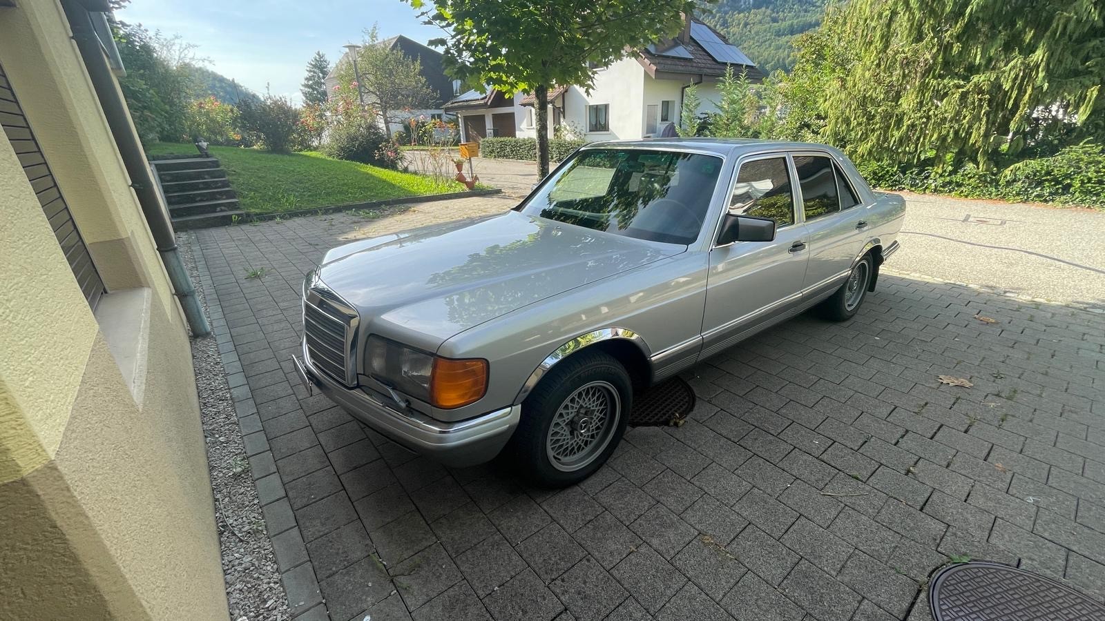 MERCEDES-BENZ 280 SE-image-0
