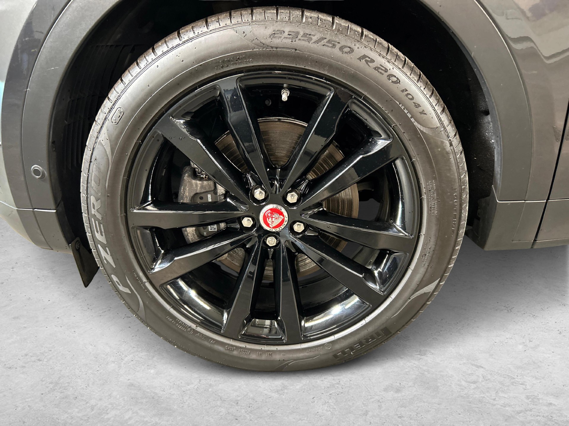 JAGUAR E-Pace 1.5 T 300e R-Dynamic SE AWD-image-12