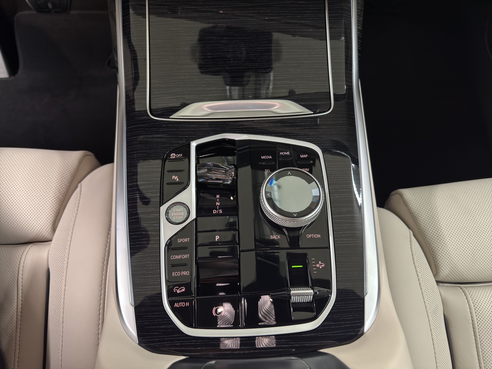 BMW X7 40d xDrive-image-19