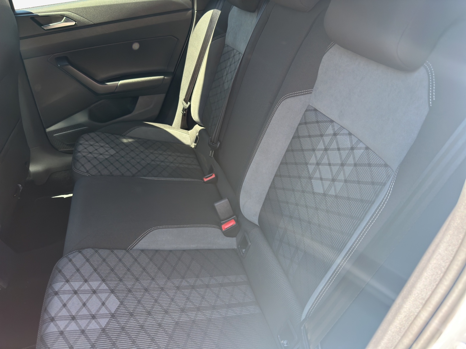 VW Taigo 1.5 TSI R-Line DSG-image-11