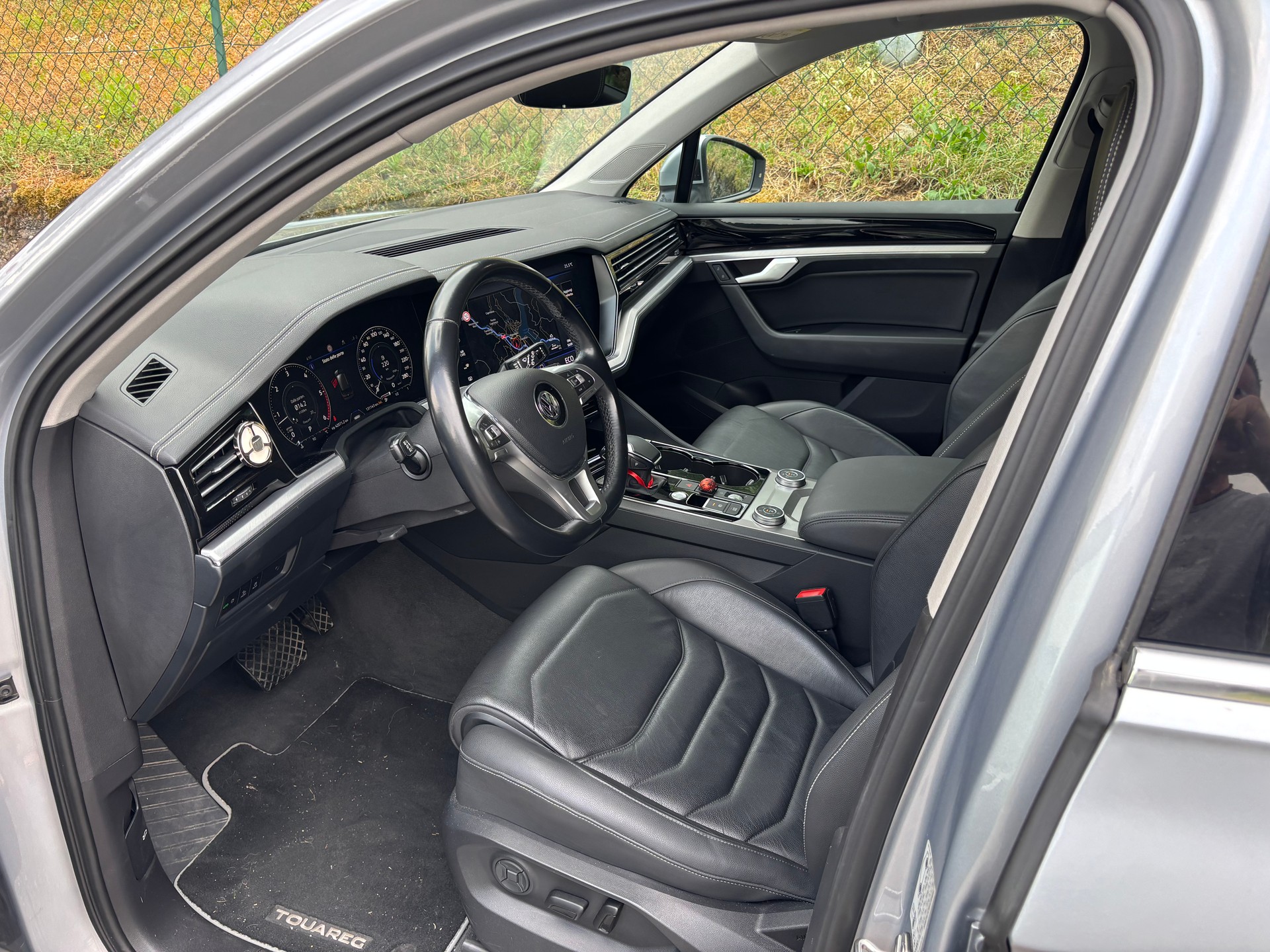 VW 3.0 V6 TDI 286 Elegance-image-5