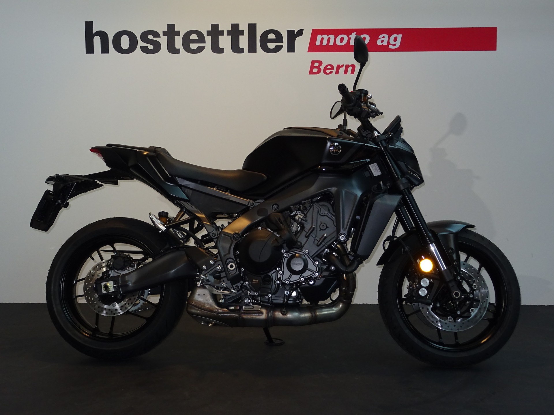 YAMAHA MT-09 Y-AMT 35 kW-showroom-element-1